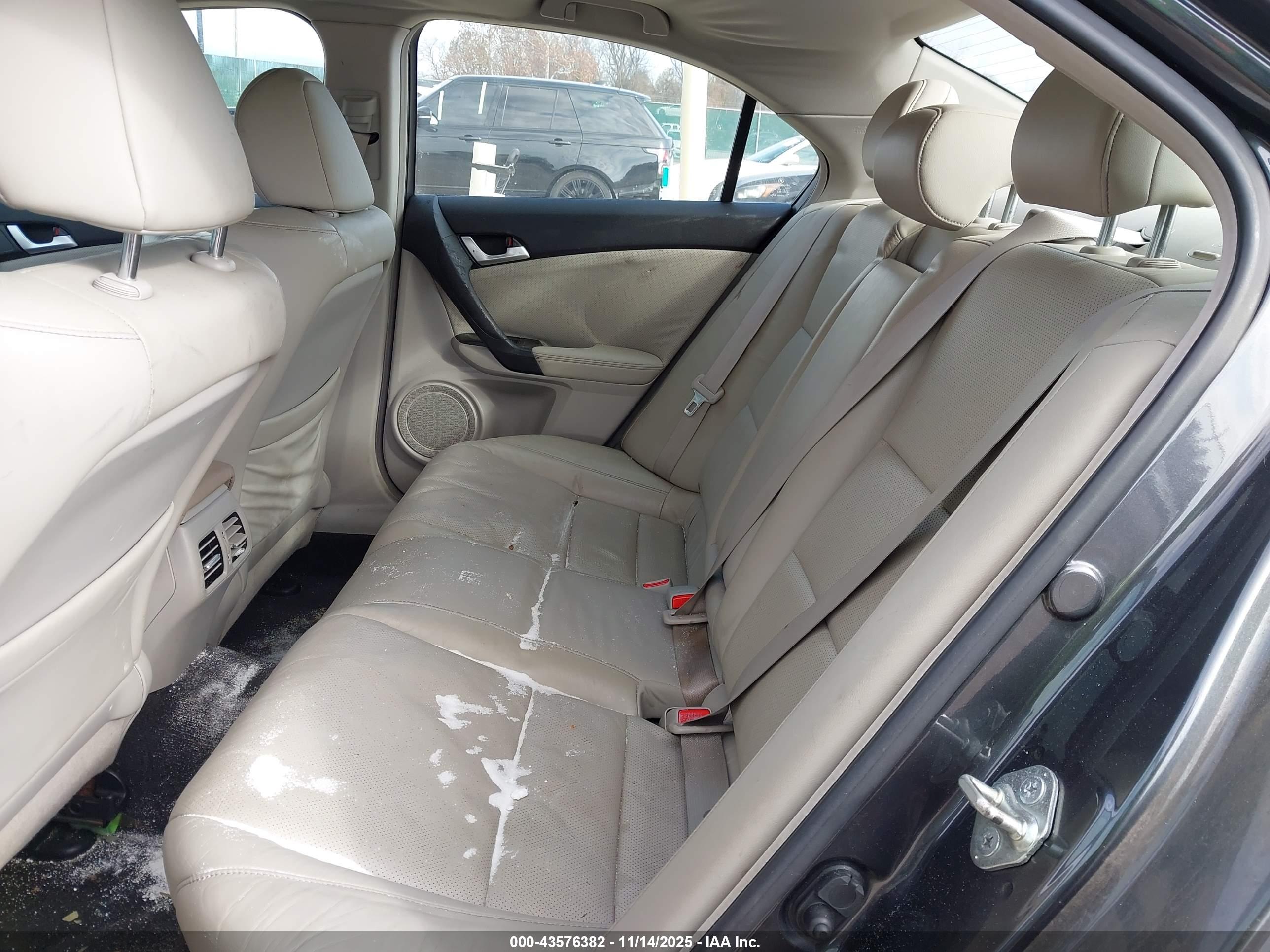 ACURA TSX image 8