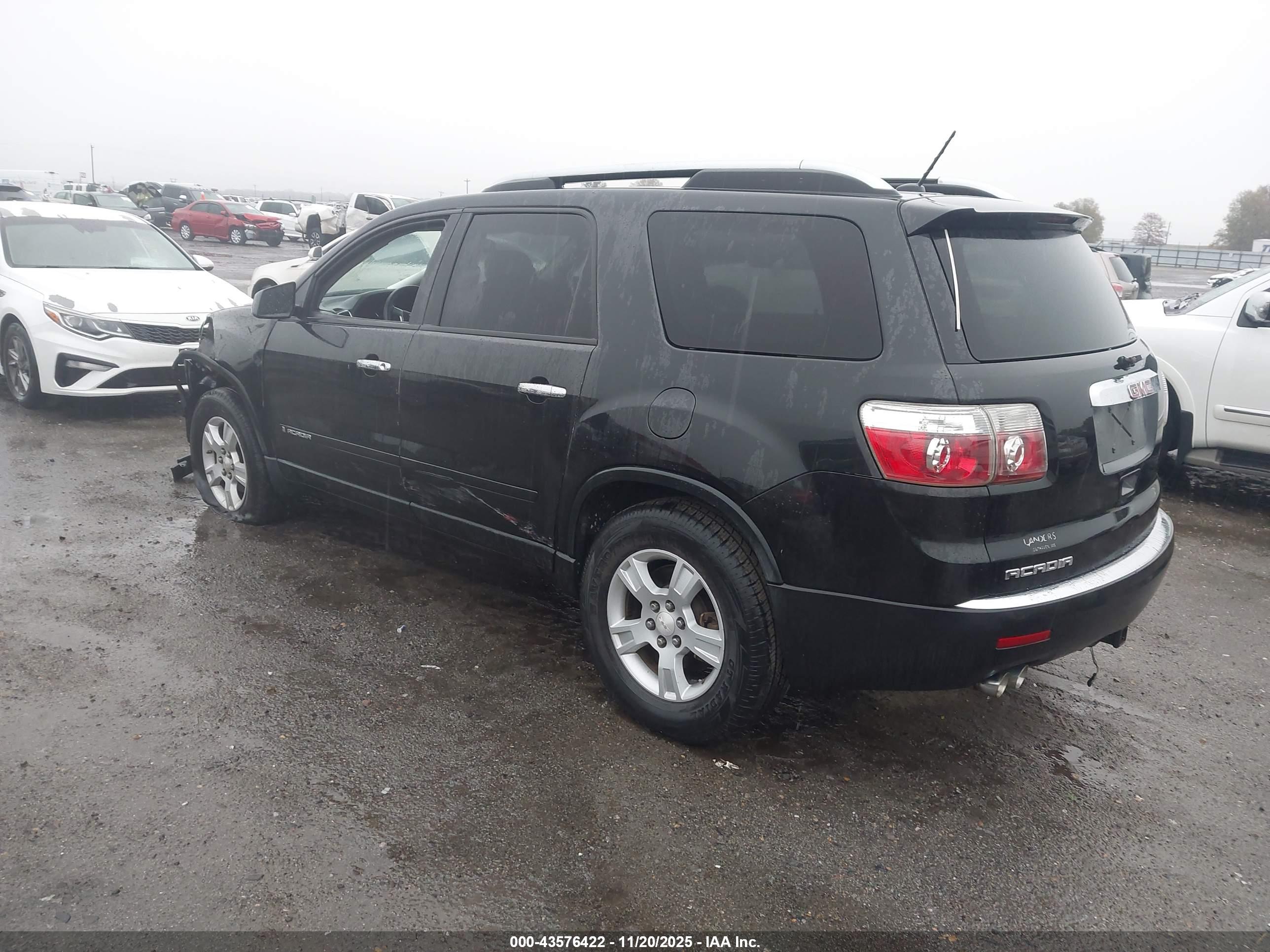 GMC ACADIA image 3