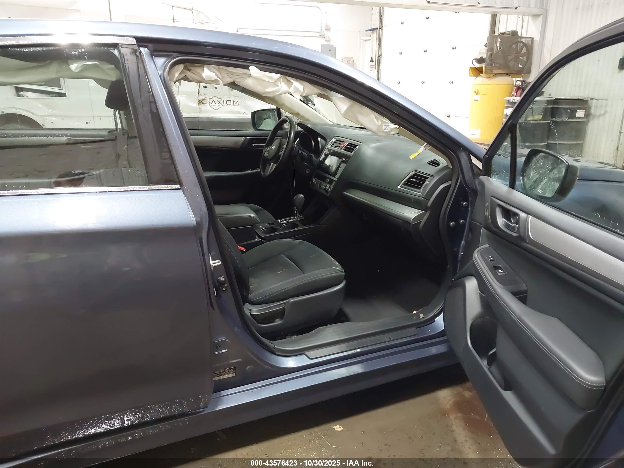 SUBARU LEGACY image 5