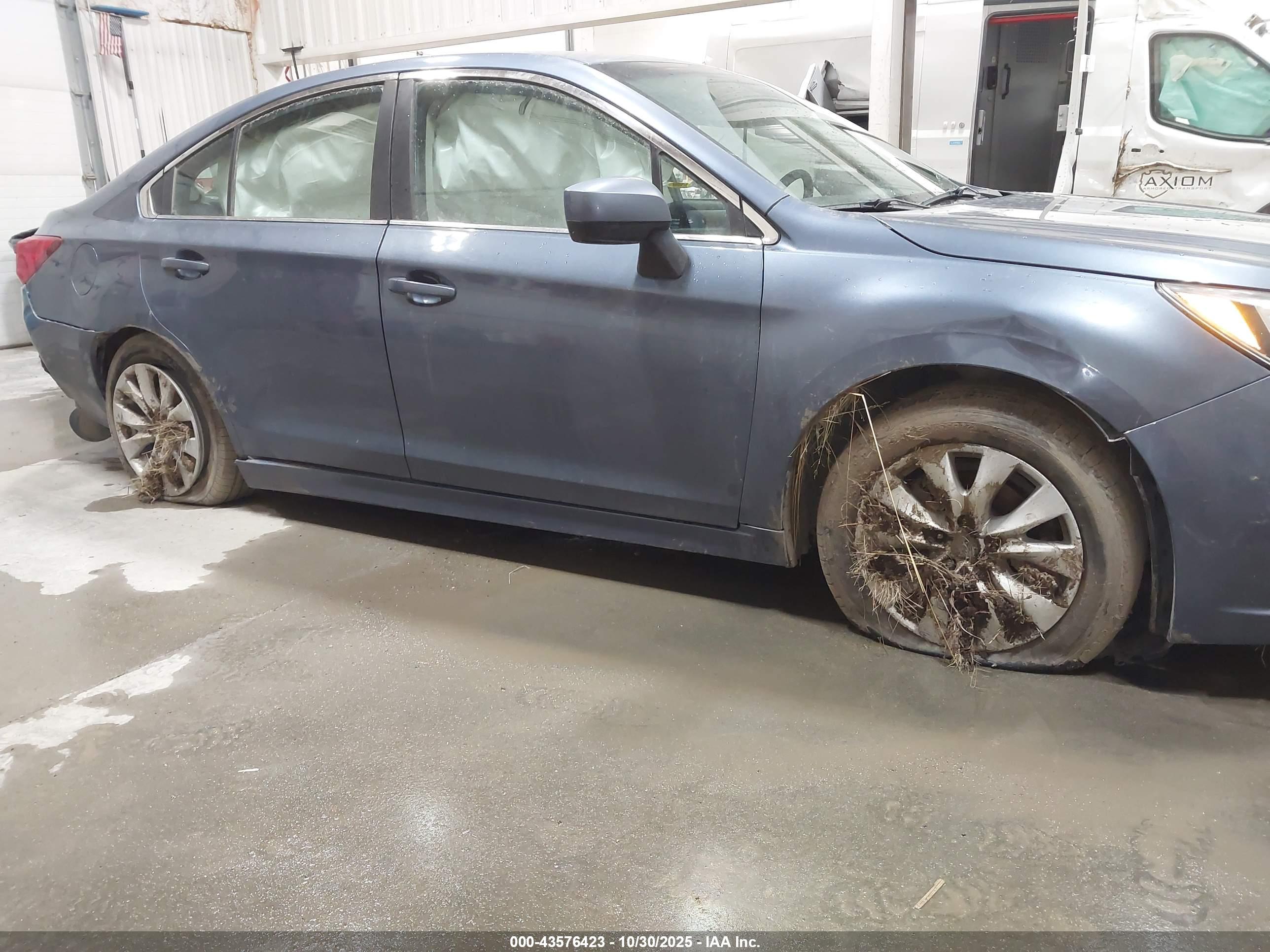 SUBARU LEGACY image 6