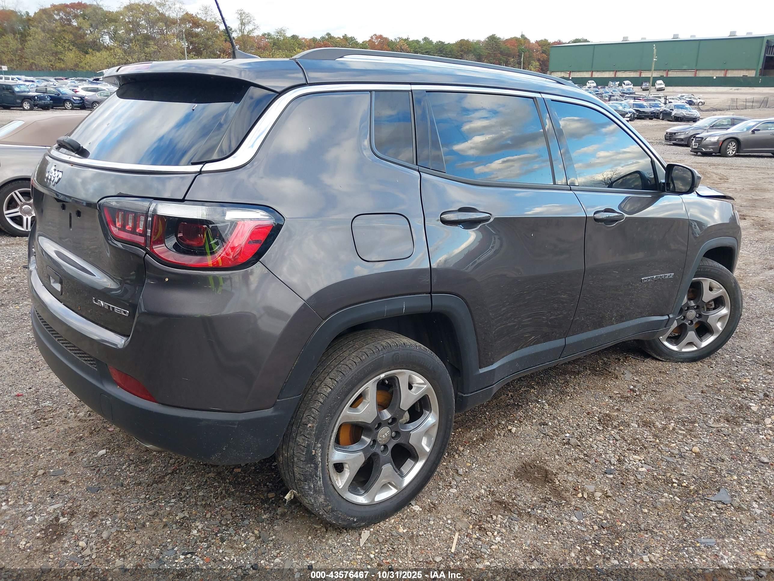 JEEP COMPASS image 4