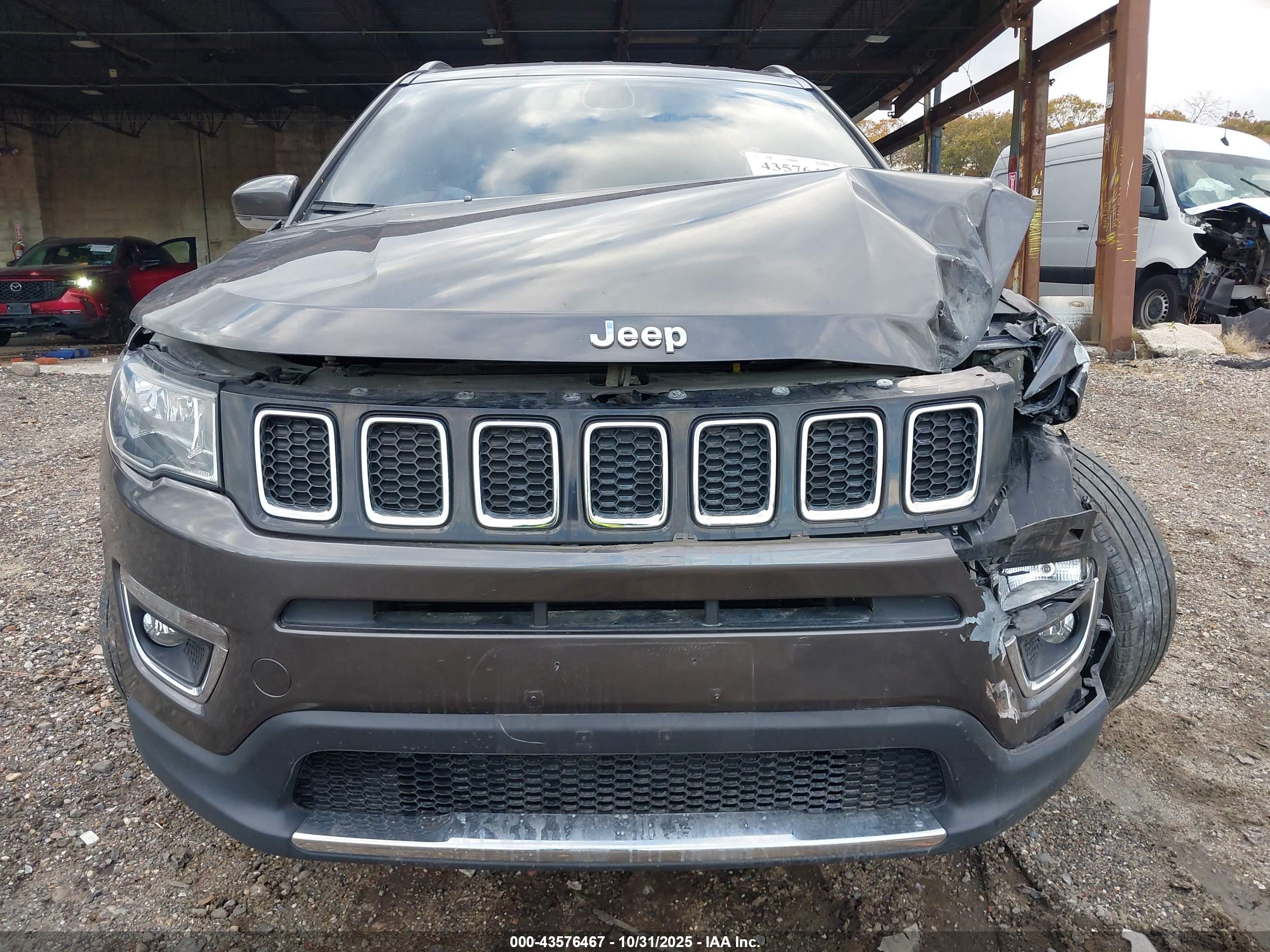 JEEP COMPASS image 6