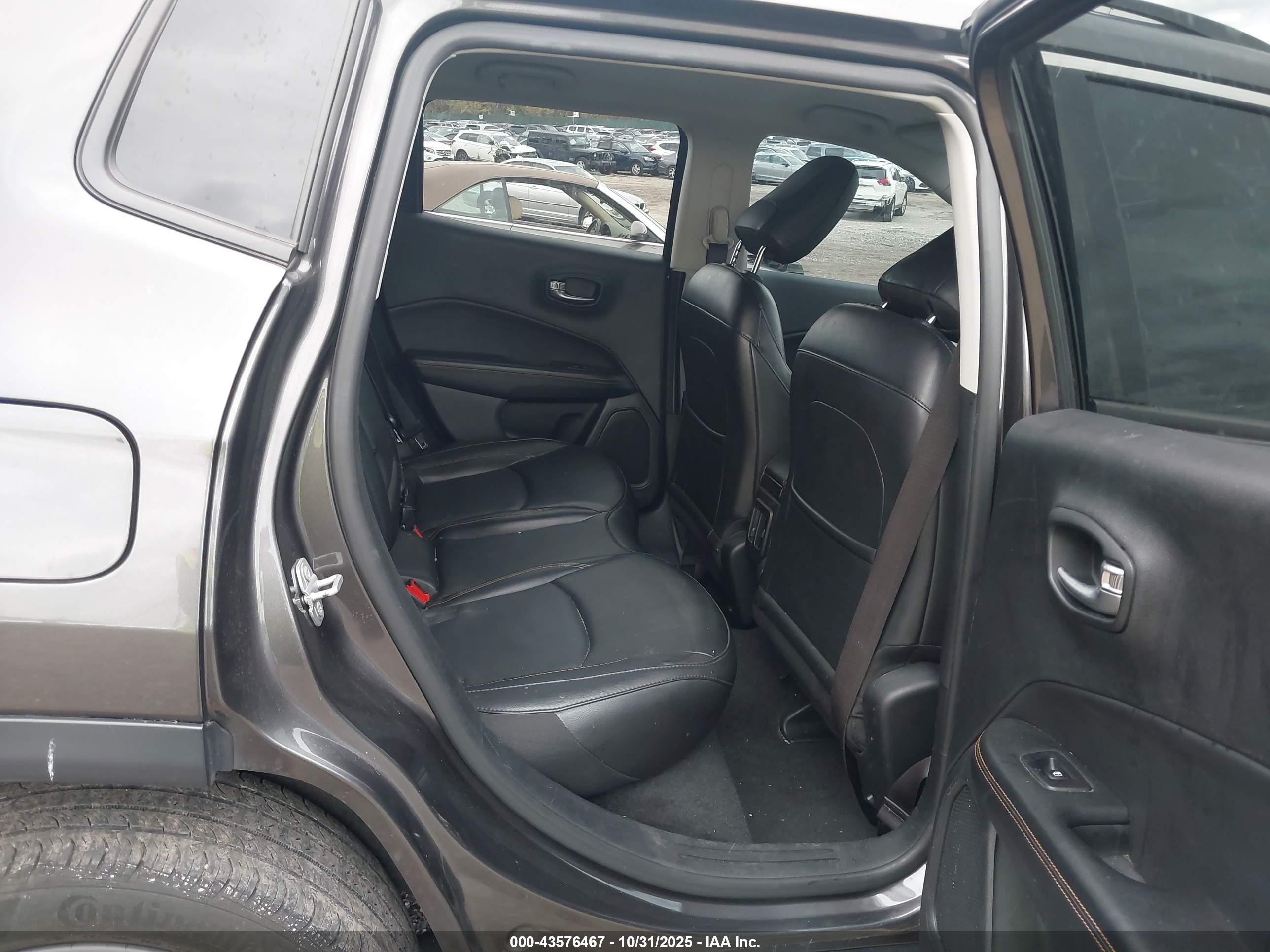 JEEP COMPASS image 8