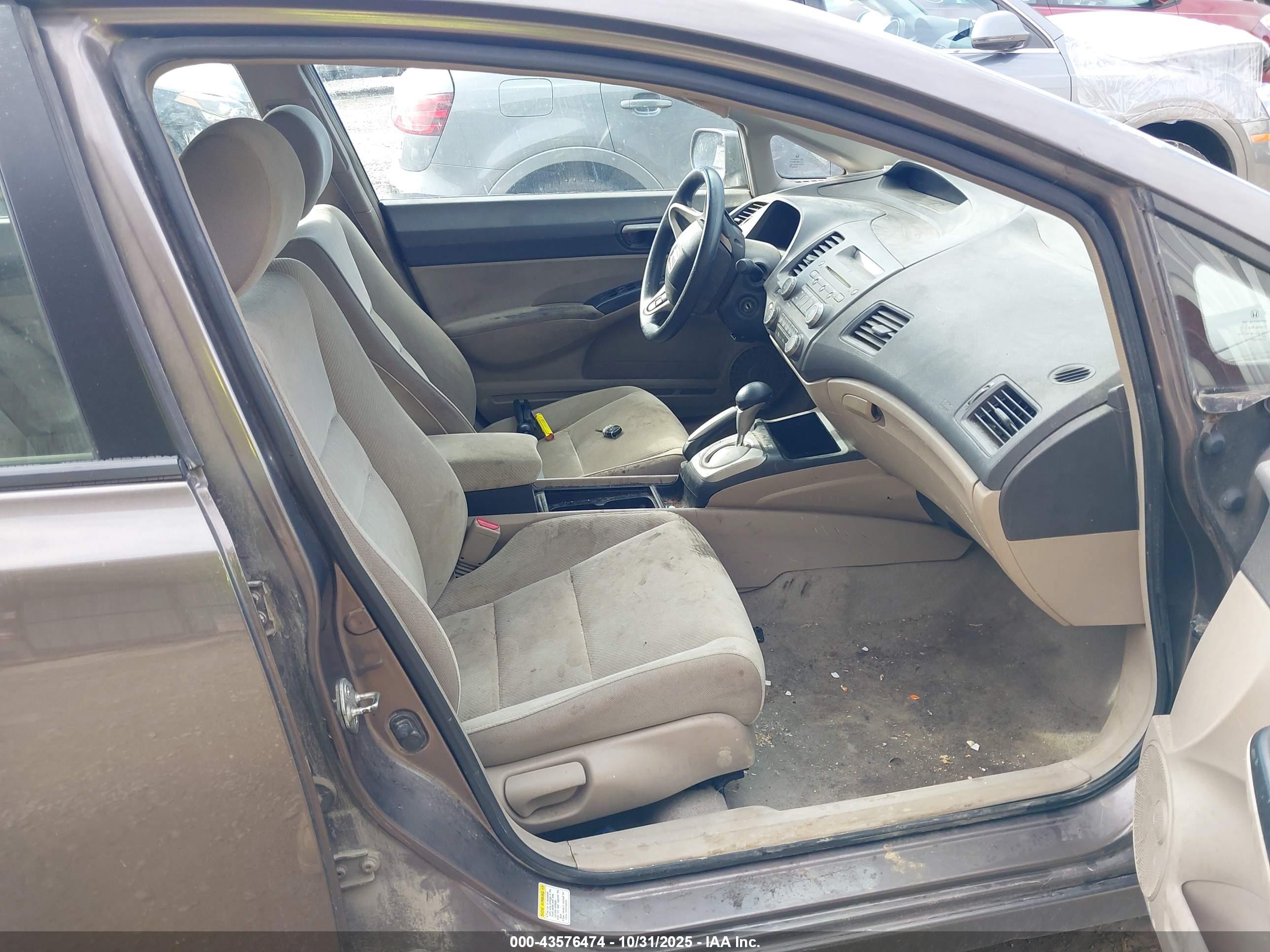 HONDA CIVIC image 5