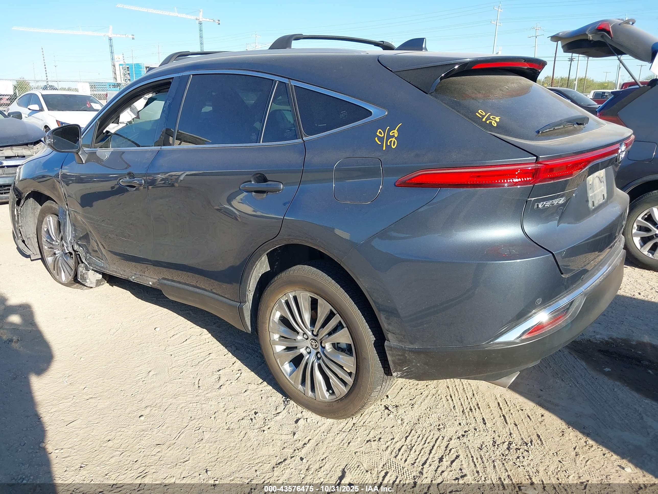 TOYOTA VENZA image 3