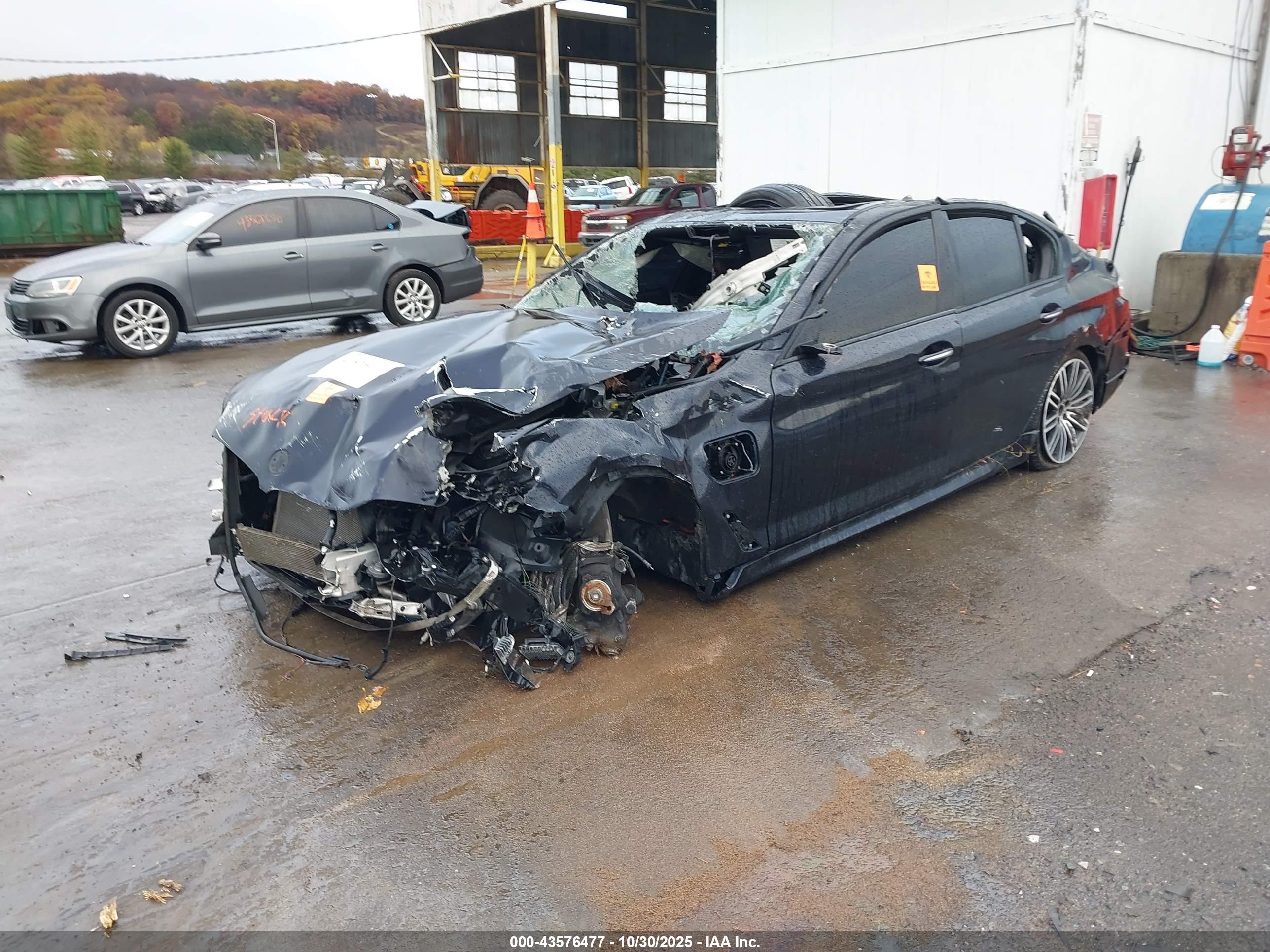 BMW 530E image 2