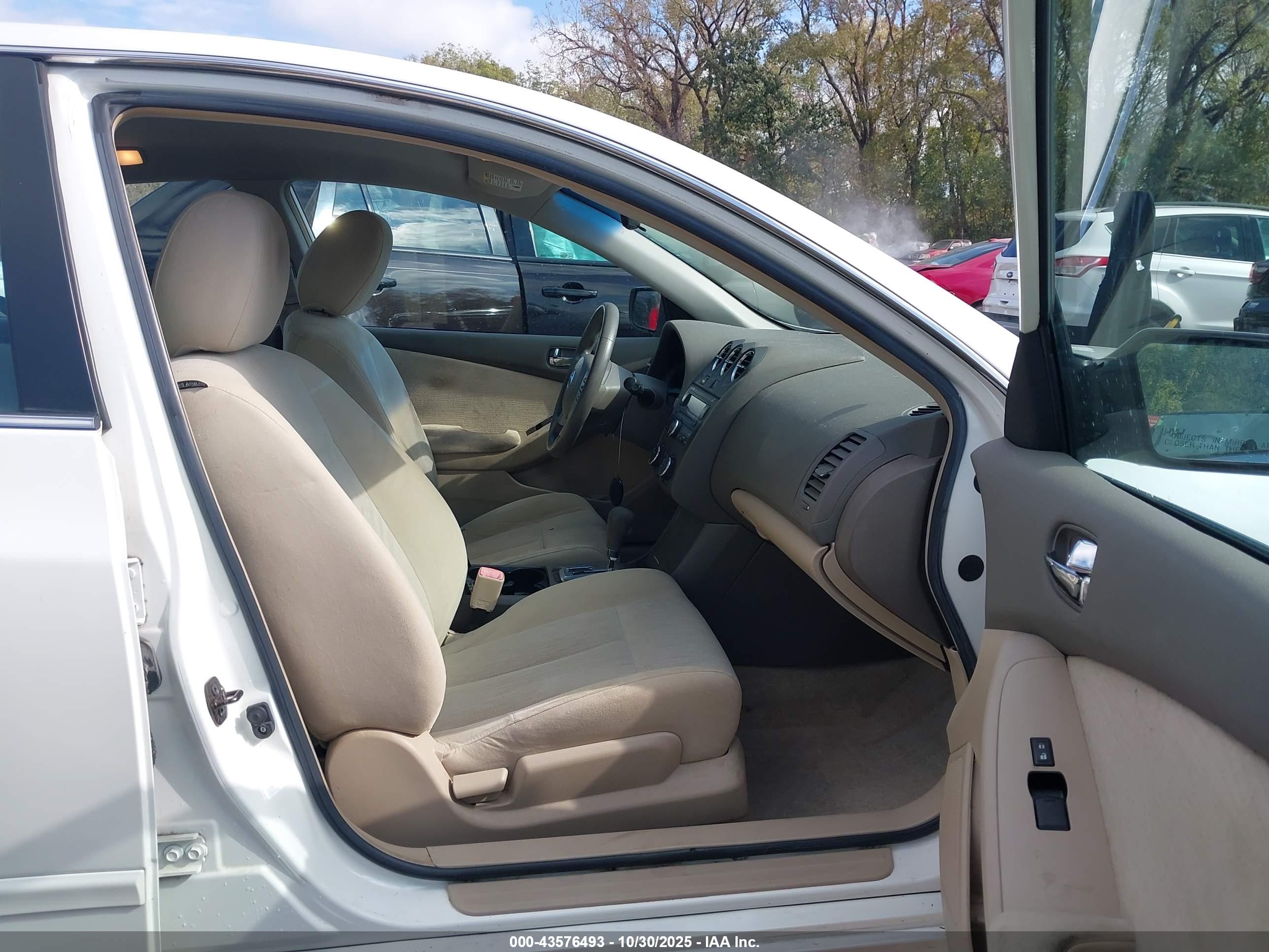 NISSAN ALTIMA image 5