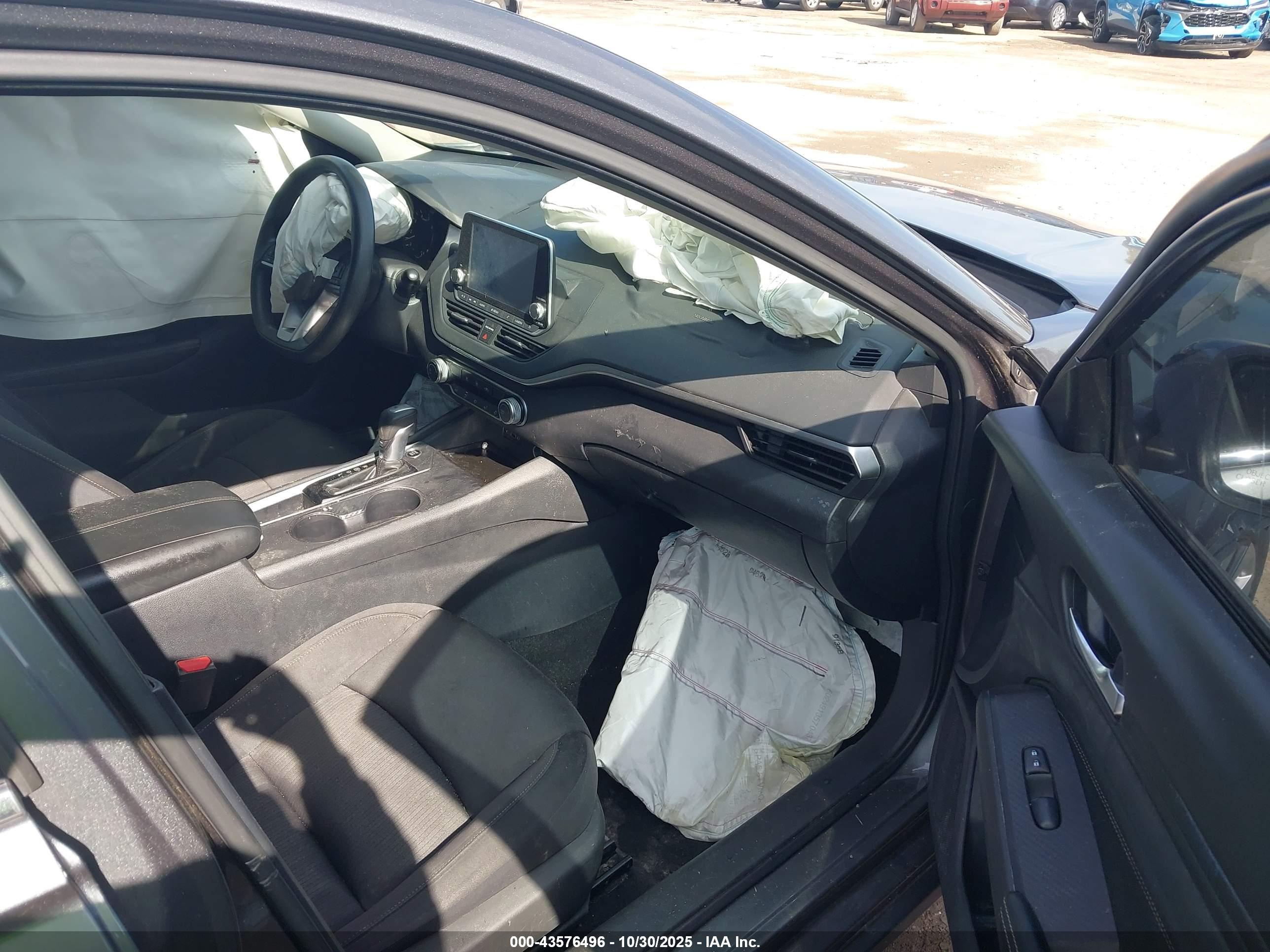 NISSAN ALTIMA image 5