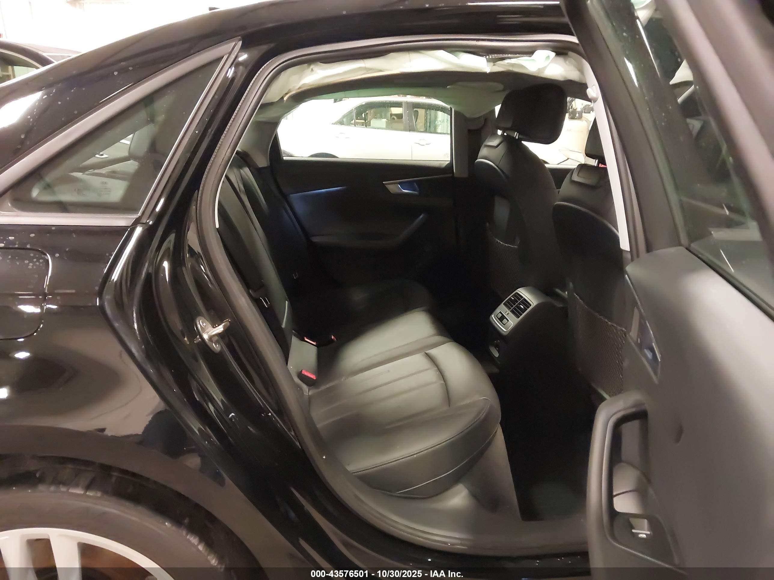 AUDI A4 image 8