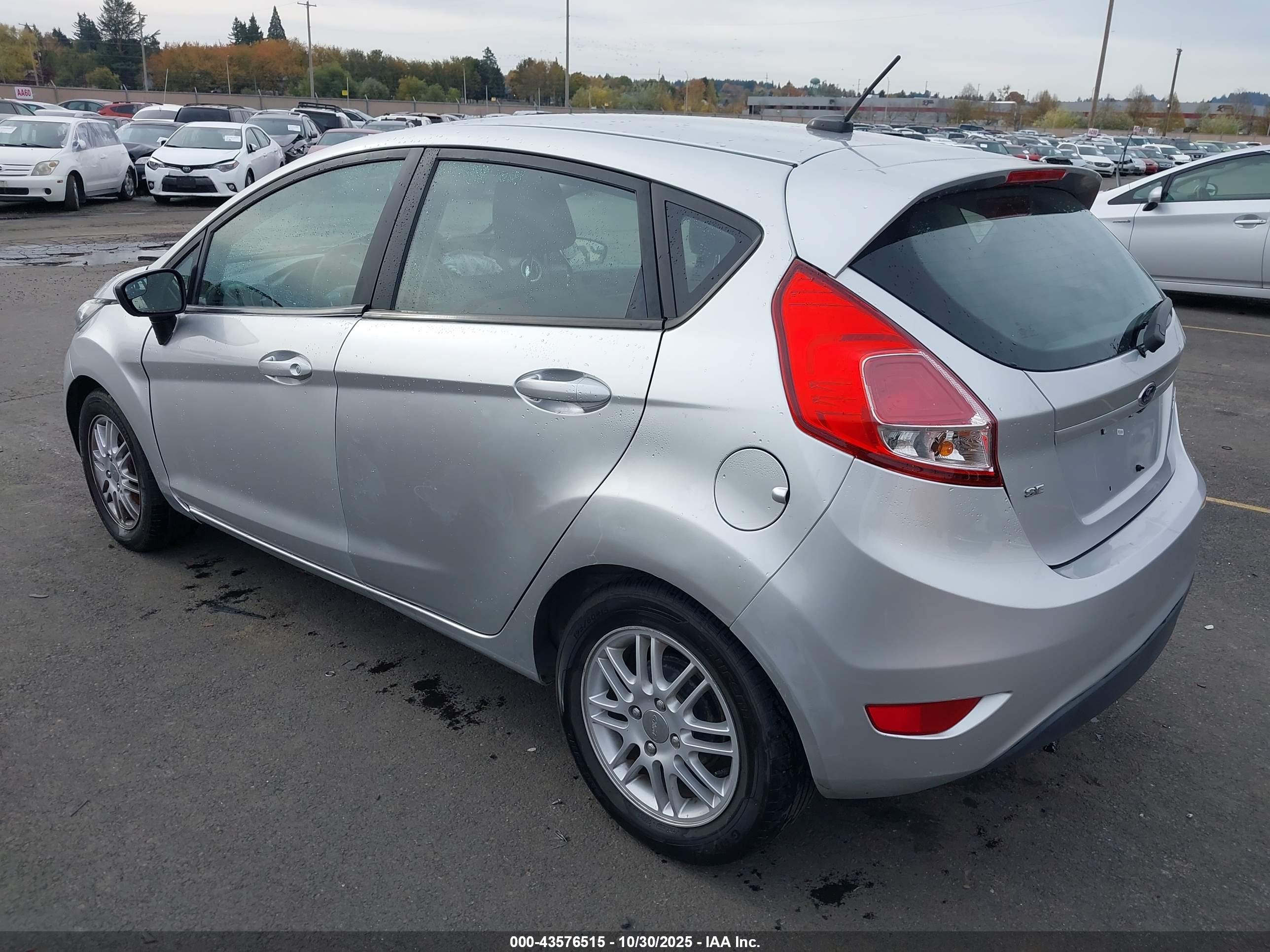 FORD FIESTA image 3
