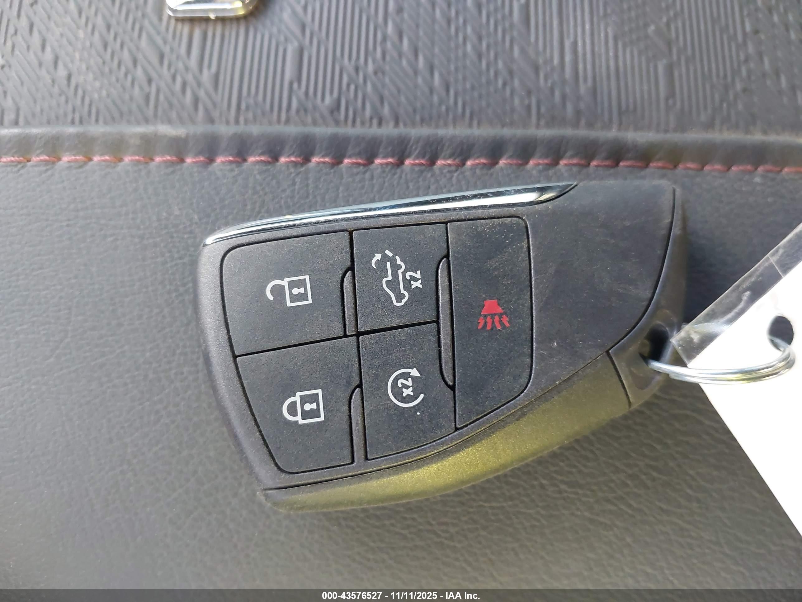 GMC SIERRA image 11