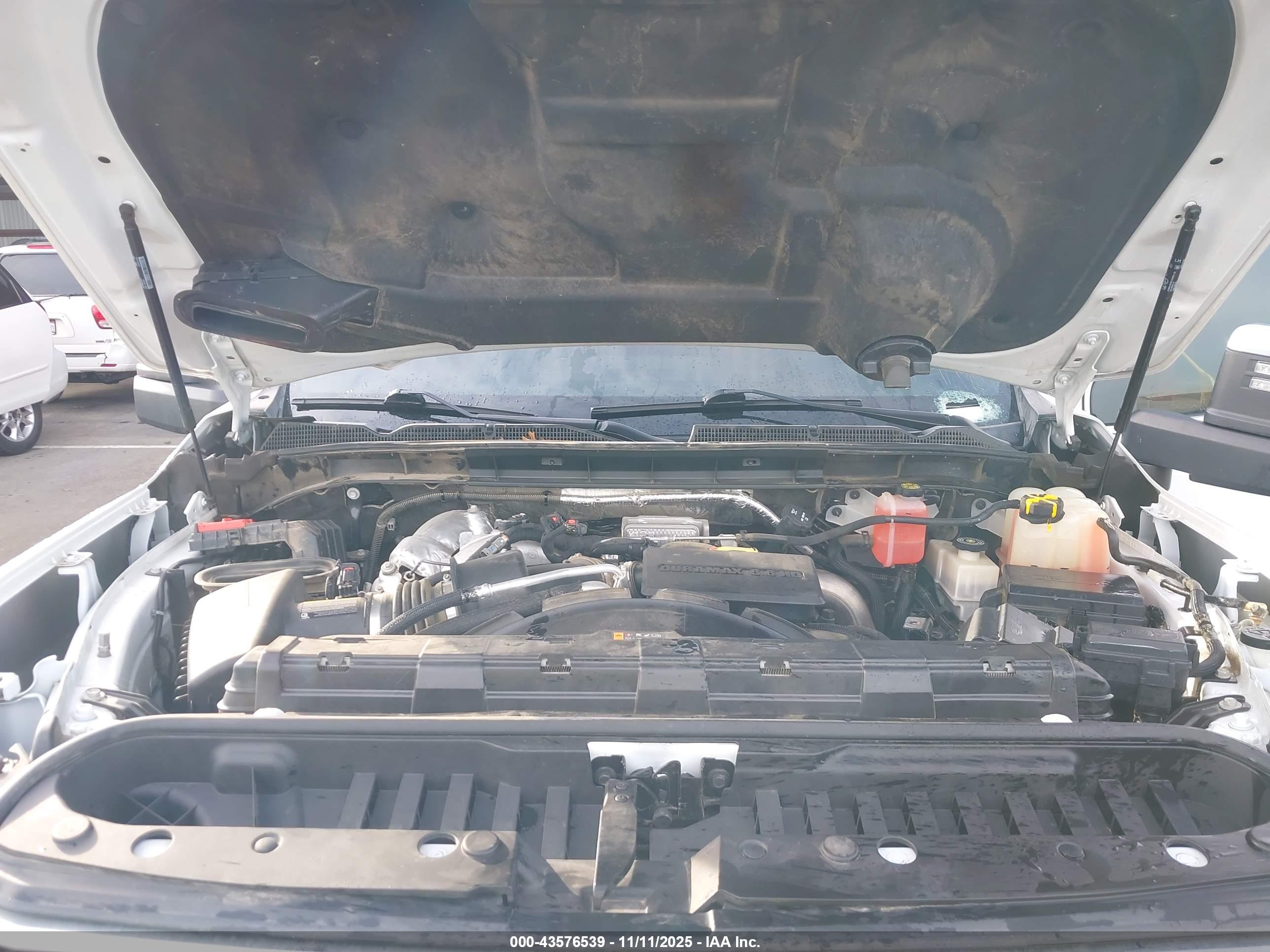 GMC SIERRA image 10