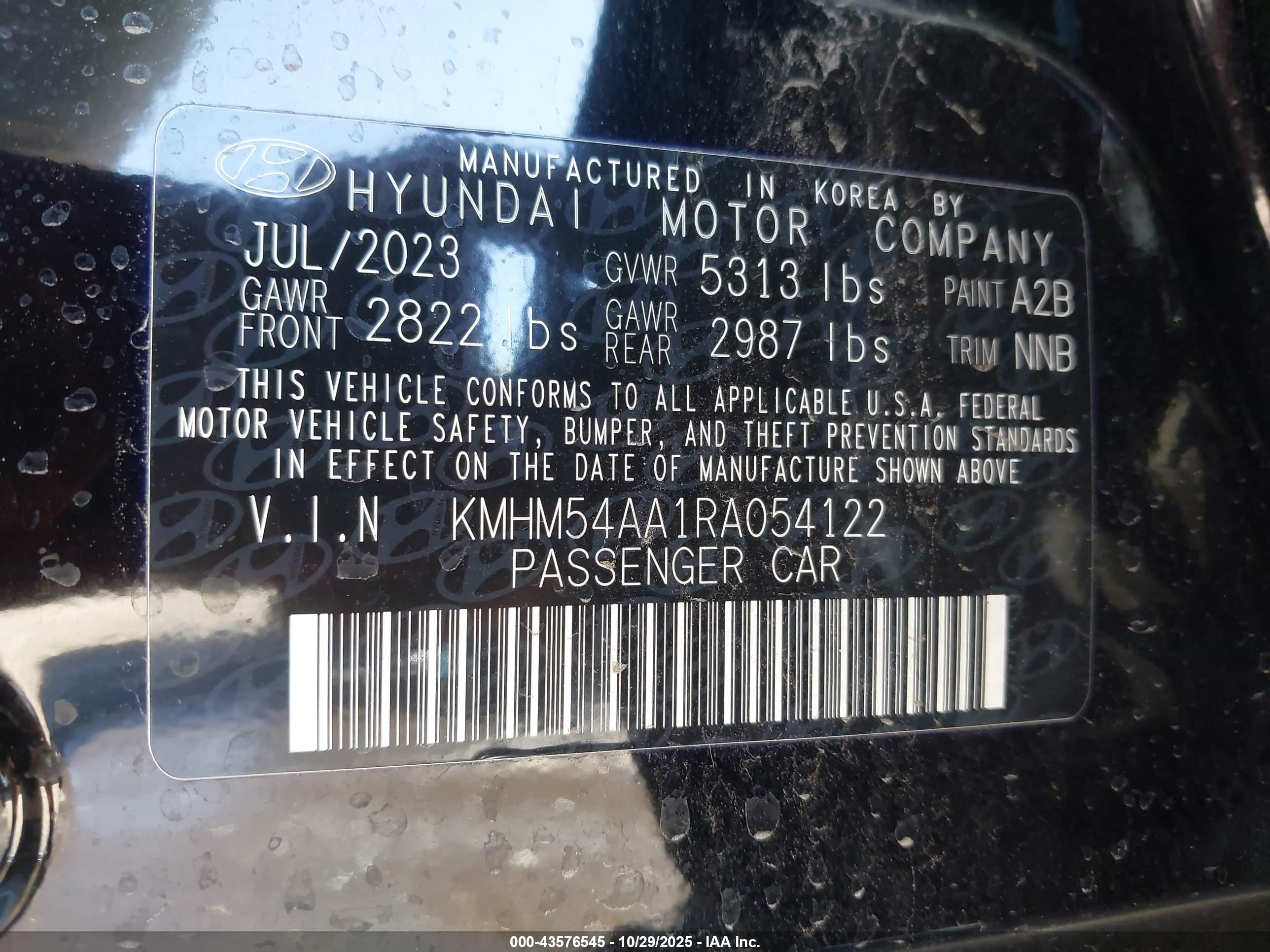 HYUNDAI IONIQ image 9