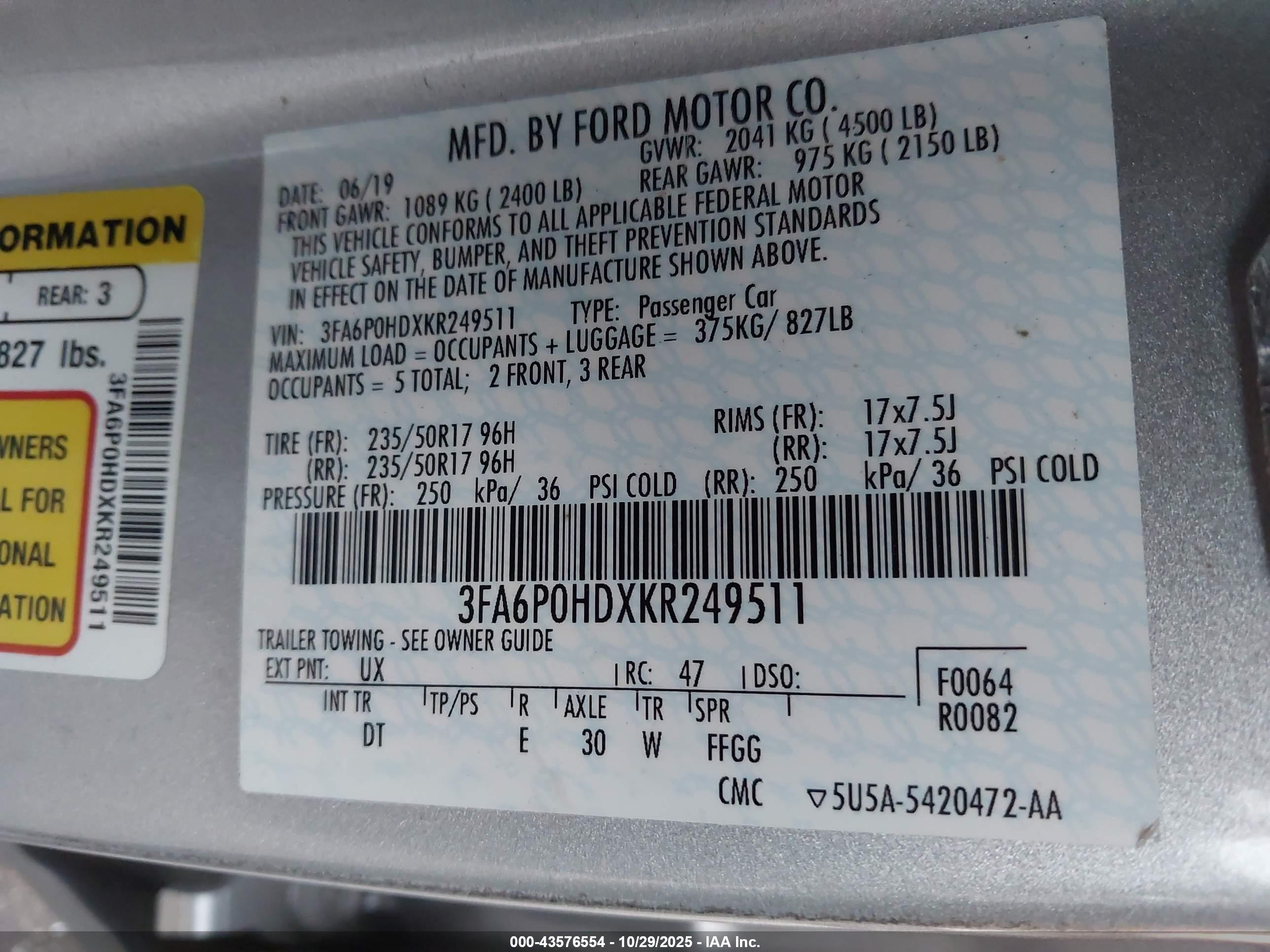 FORD FUSION image 9