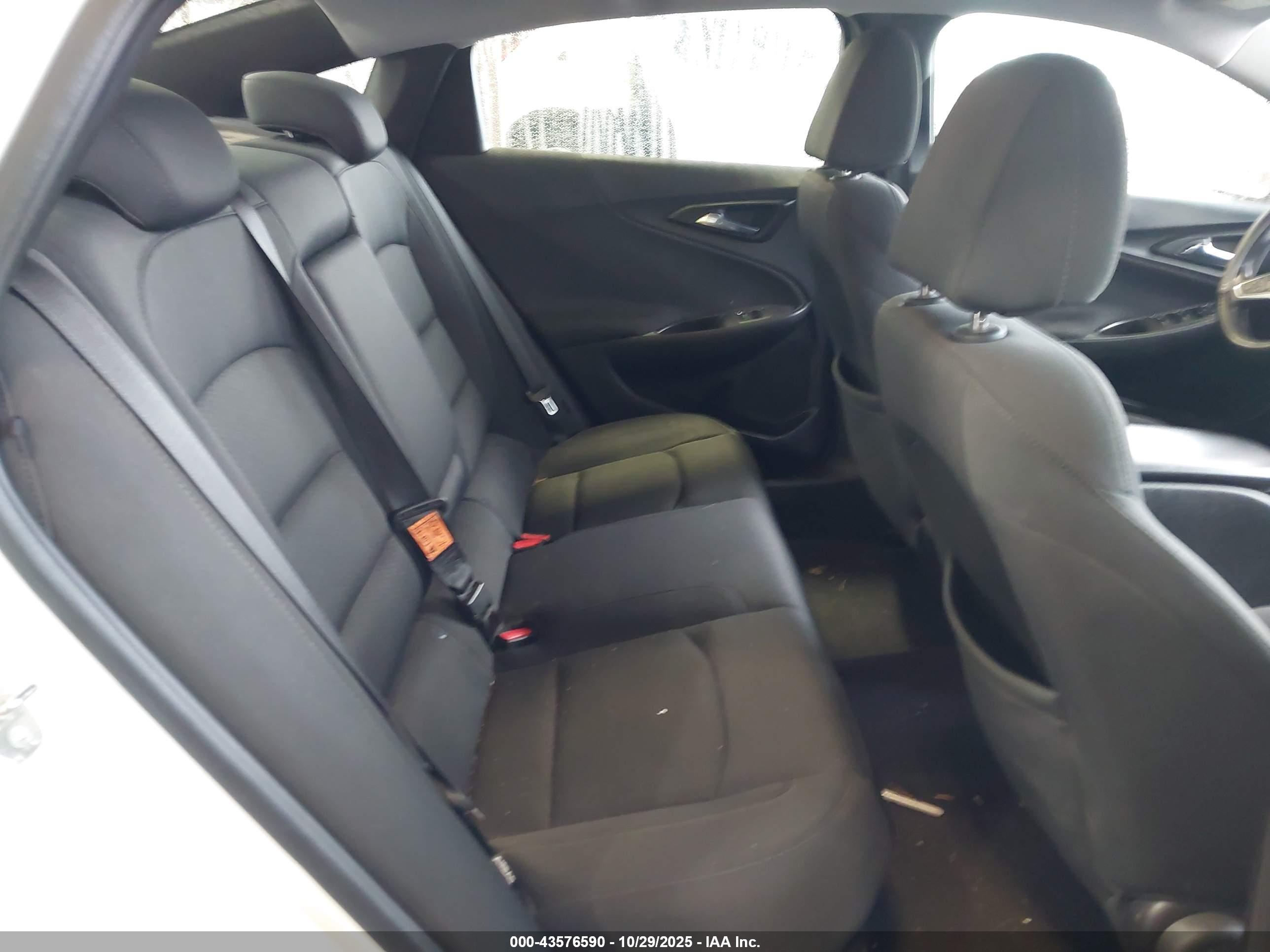 CHEVROLET MALIBU image 8