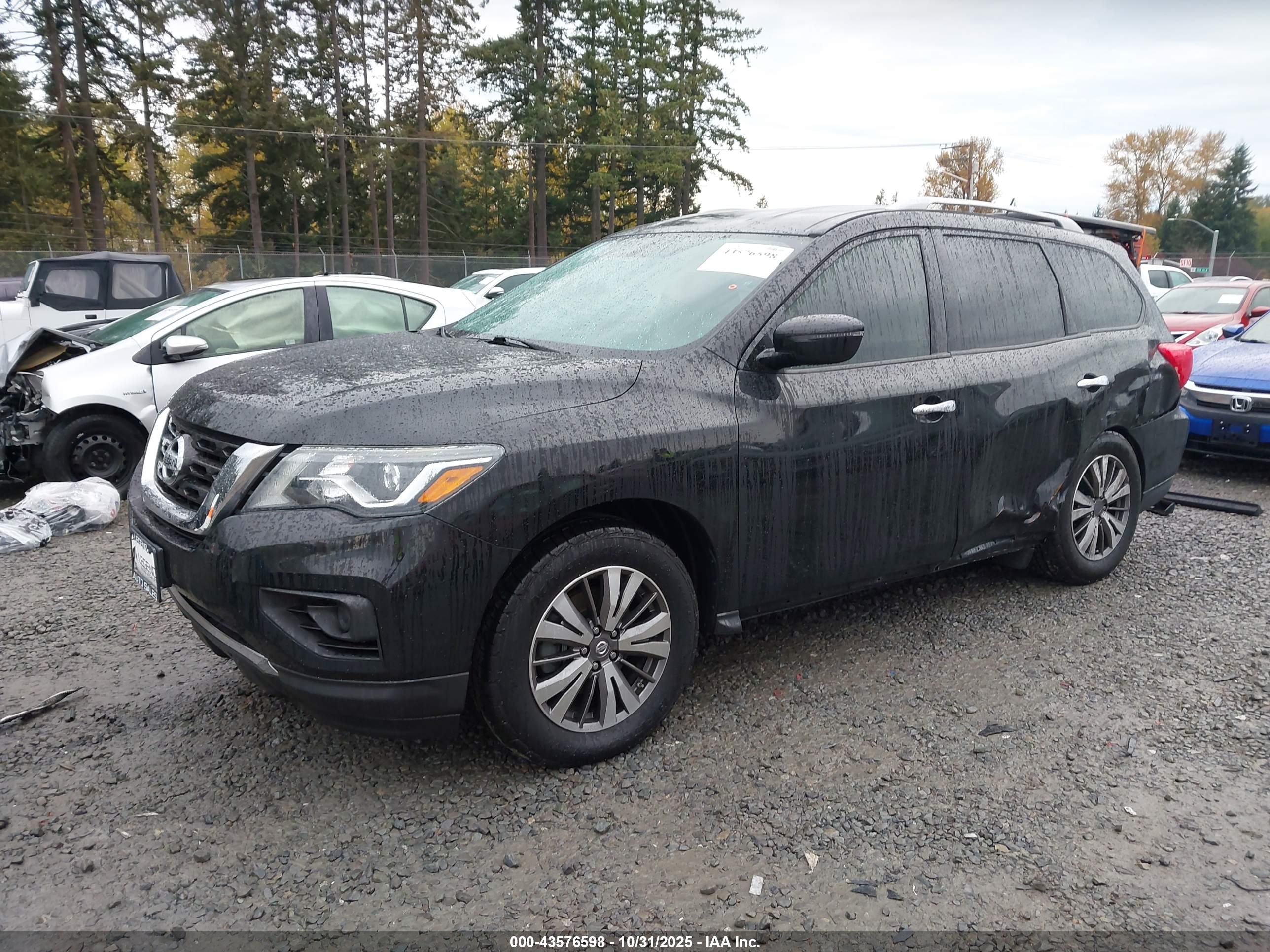 NISSAN PATHFINDER image 2
