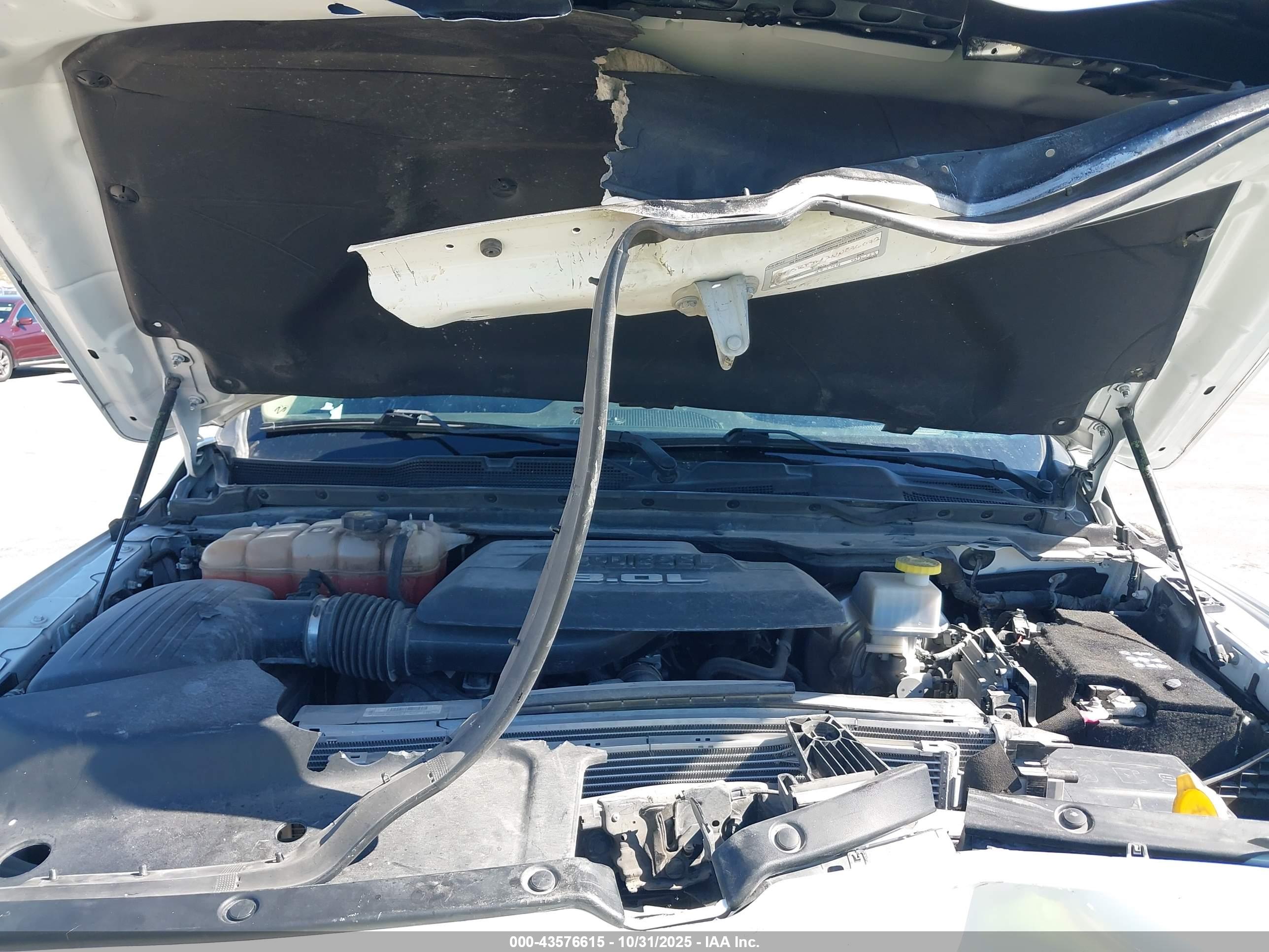 RAM 1500 image 10