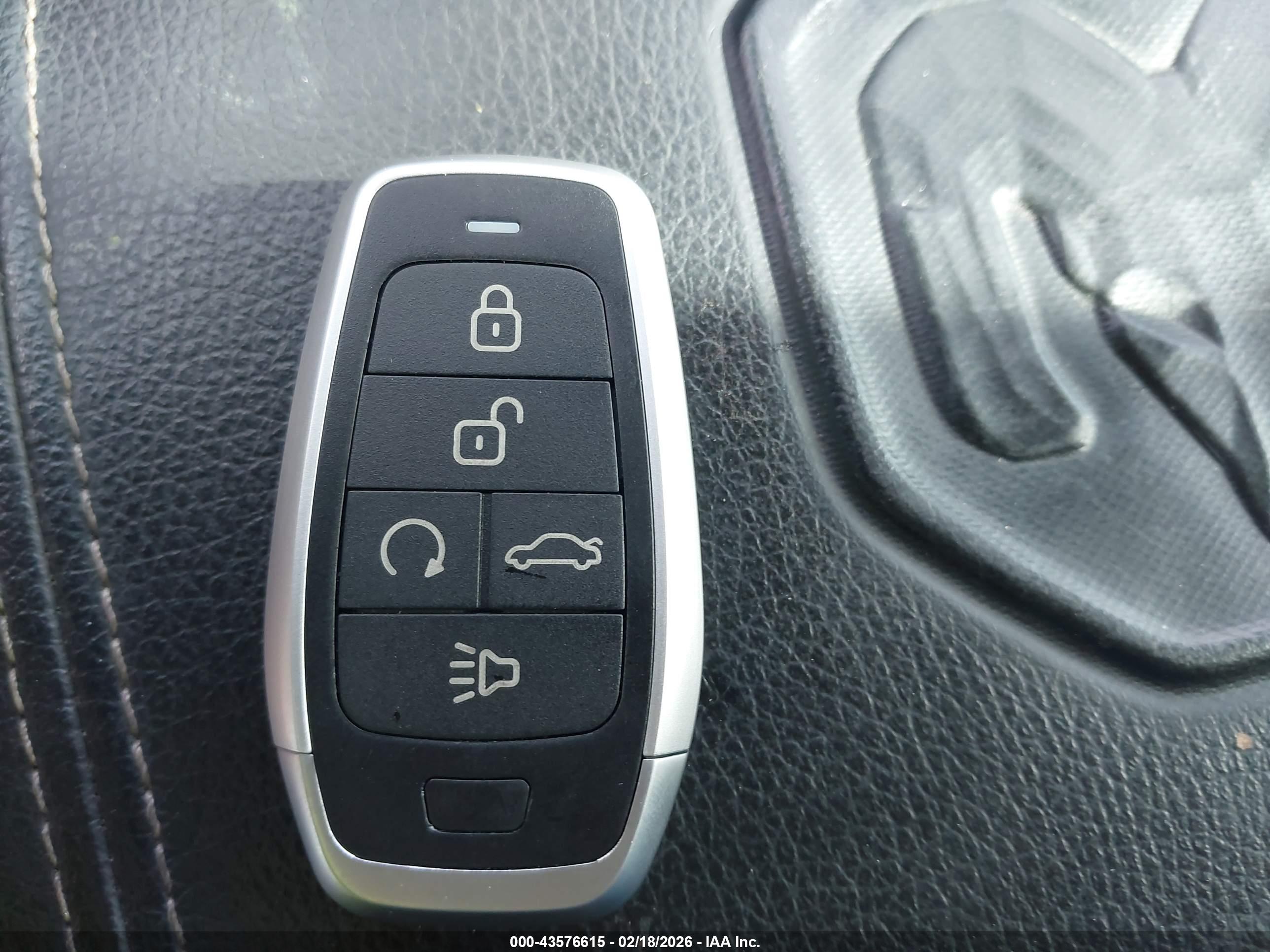 RAM 1500 image 11