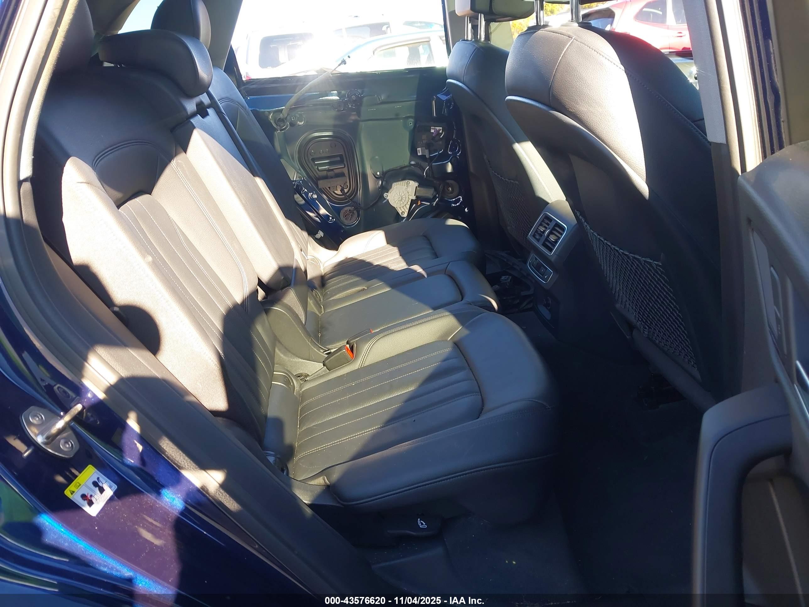 AUDI Q5 image 8