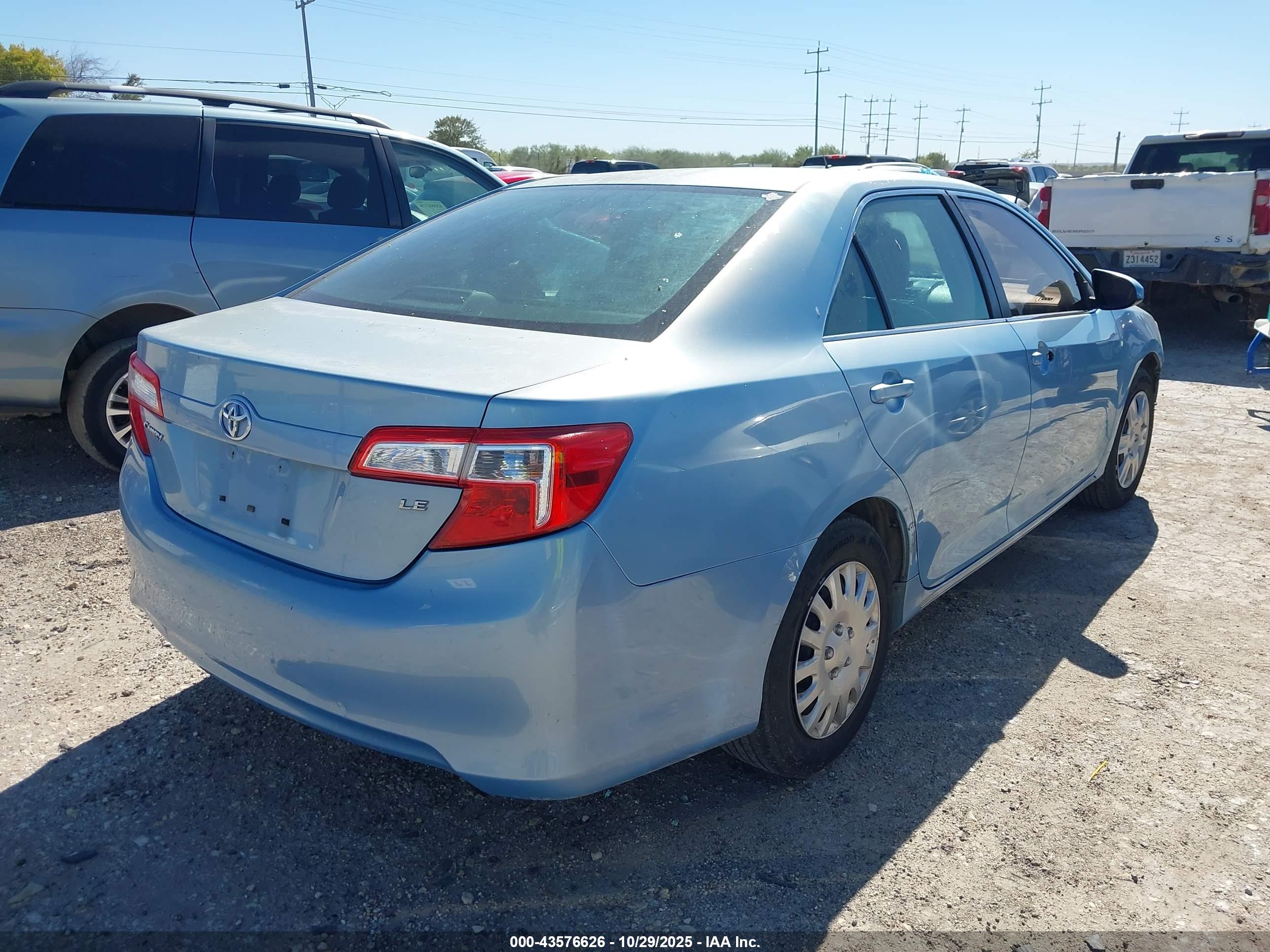 TOYOTA CAMRY image 4