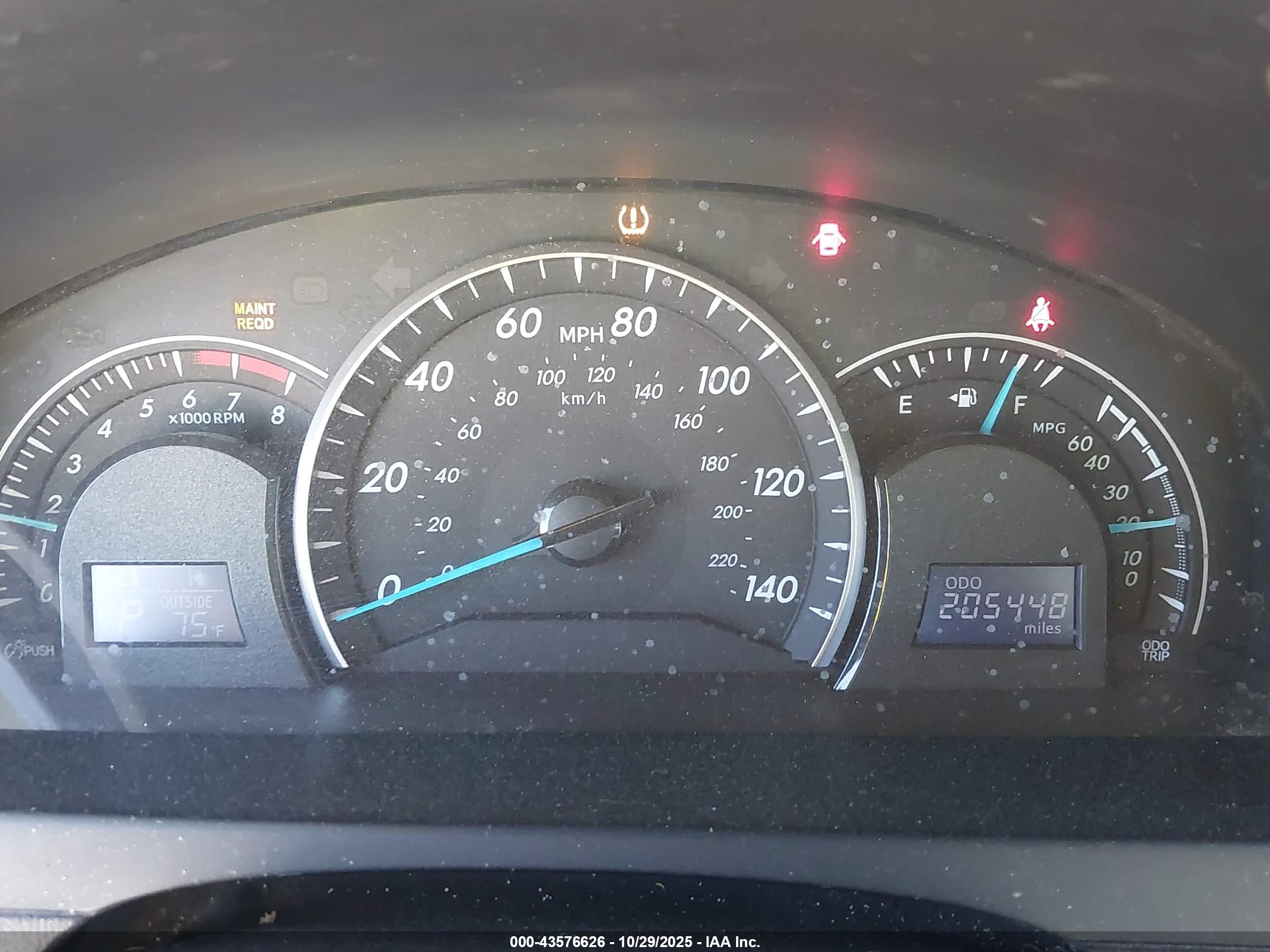 TOYOTA CAMRY image 7