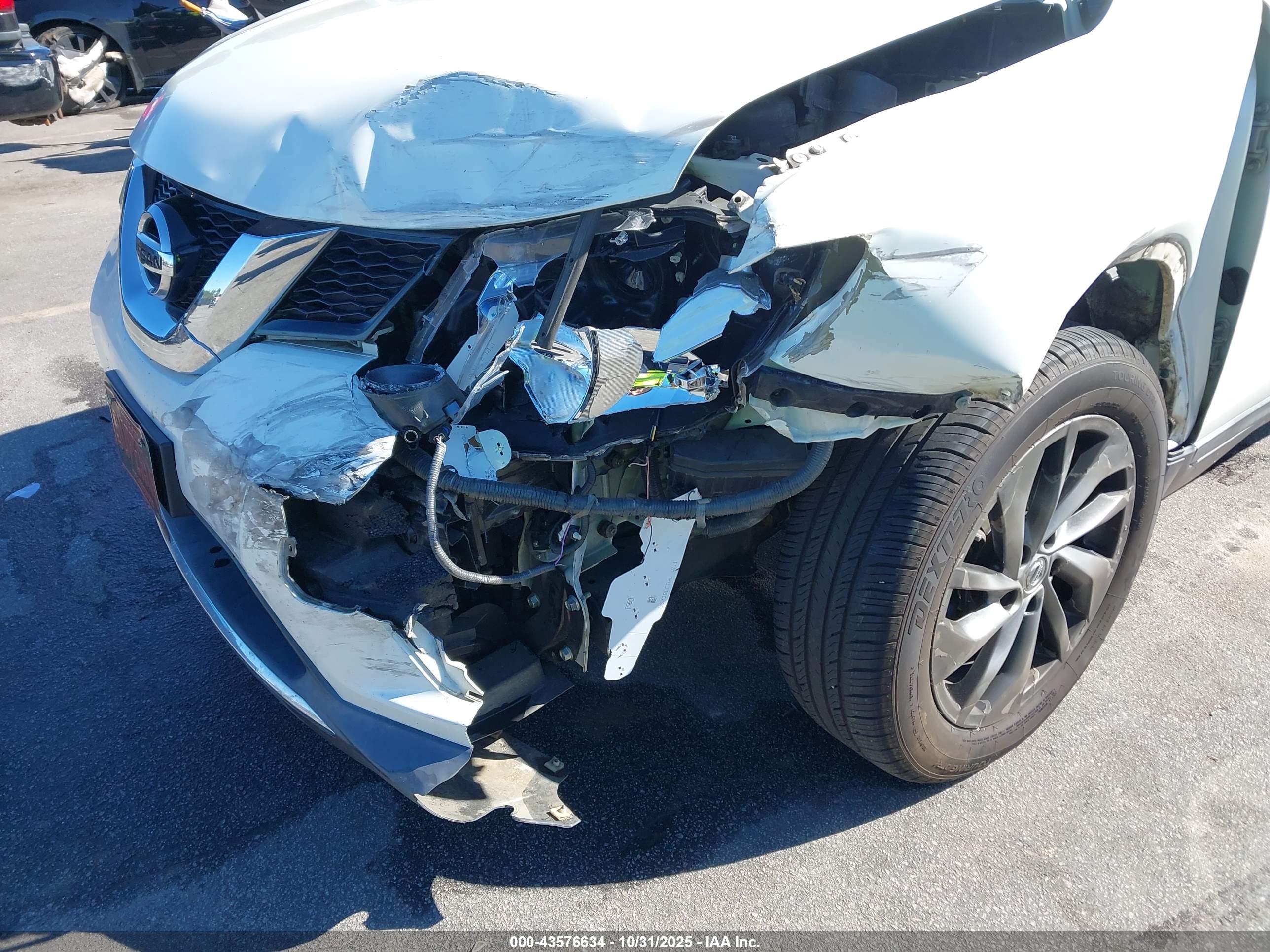 NISSAN ROGUE image 6