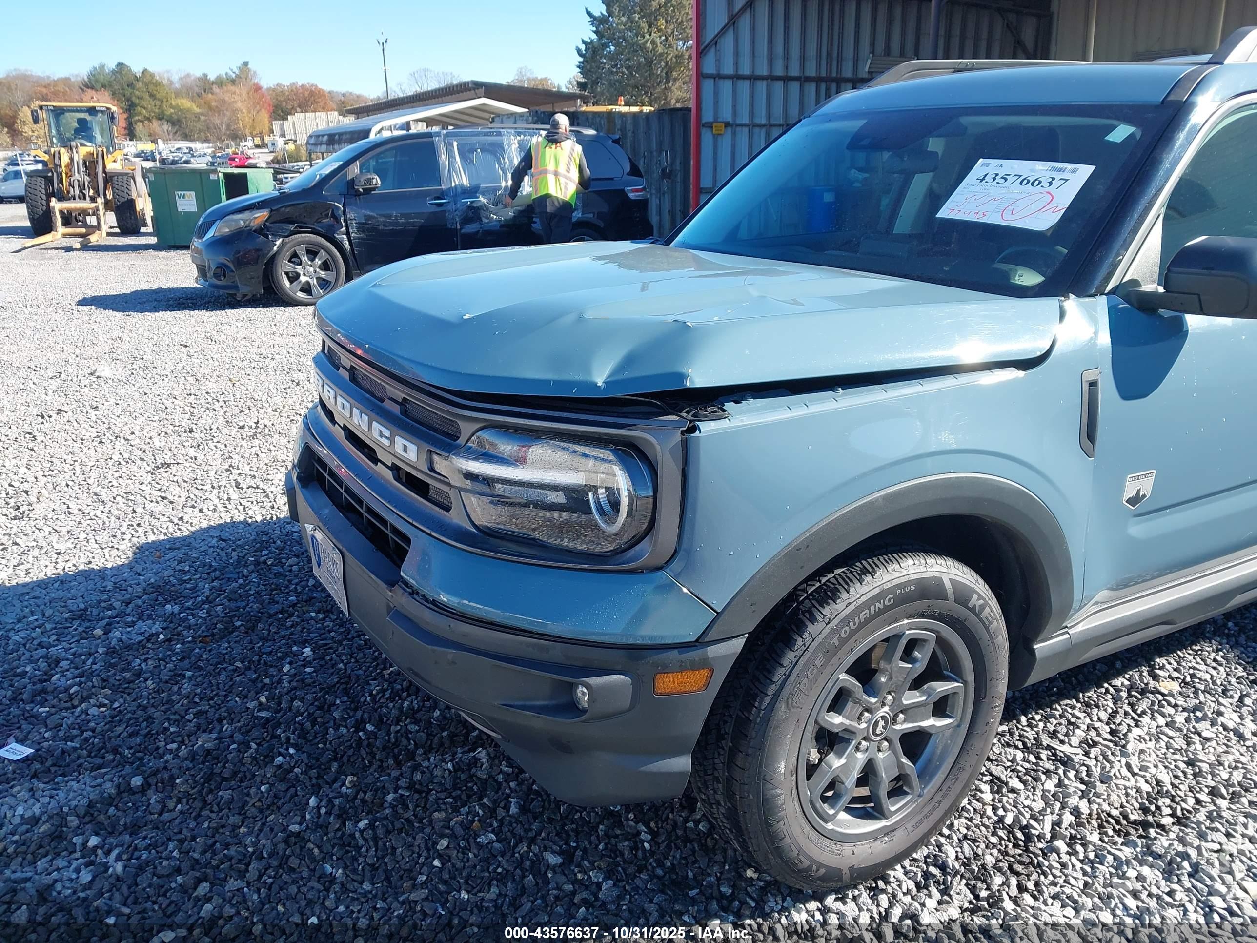FORD BRONCO image 6