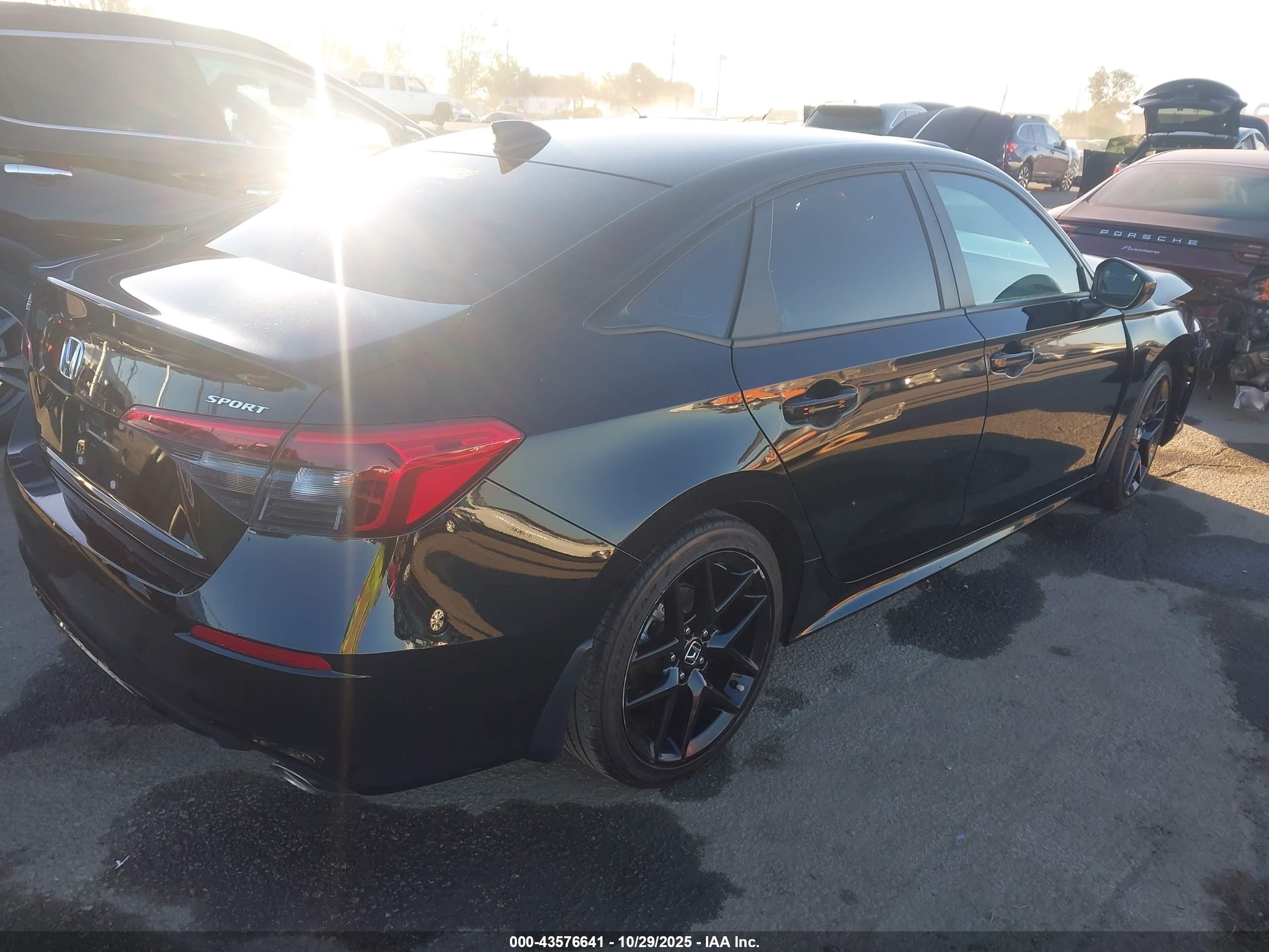HONDA CIVIC image 4