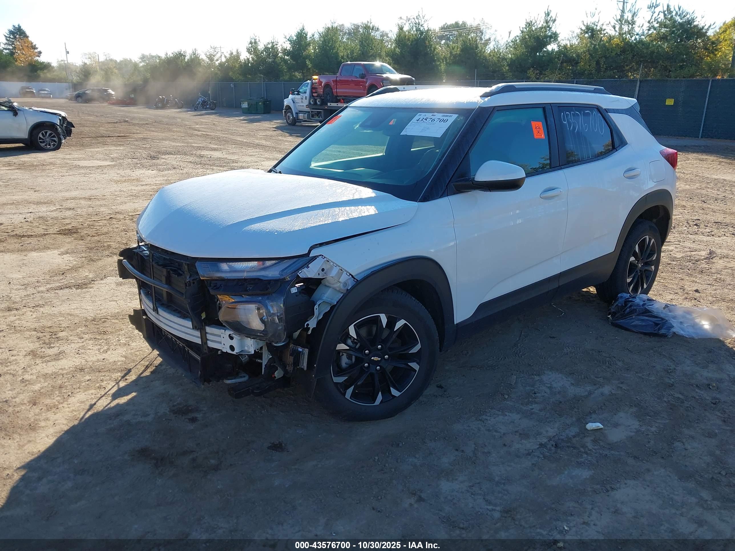 CHEVROLET TRAILBLAZER image 2