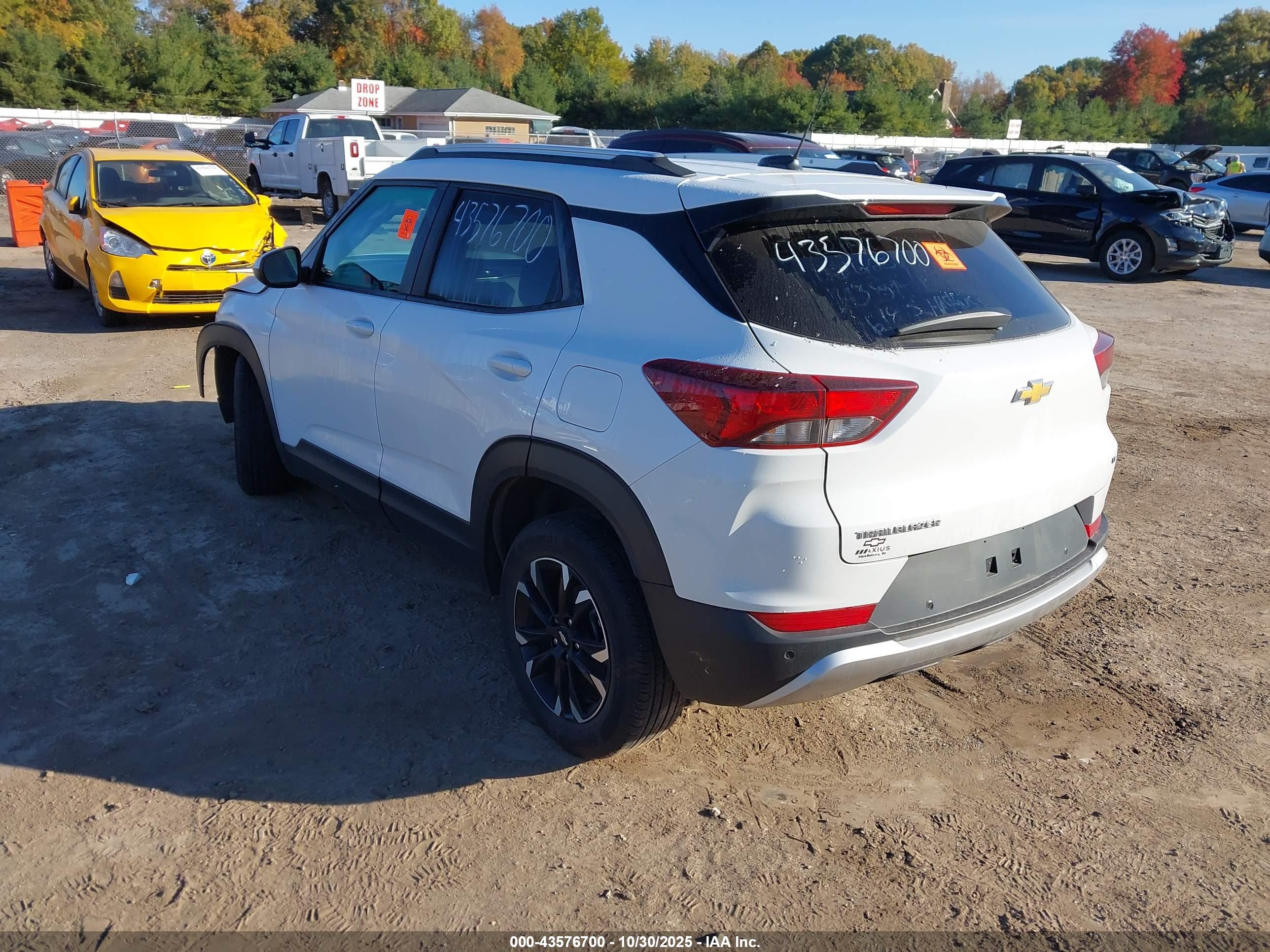 CHEVROLET TRAILBLAZER image 3