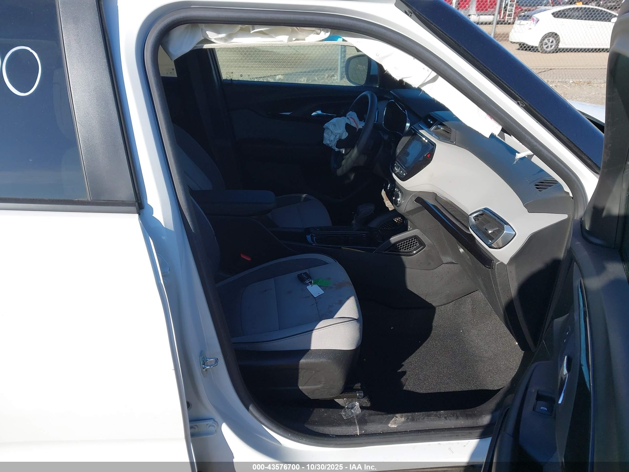 CHEVROLET TRAILBLAZER image 5