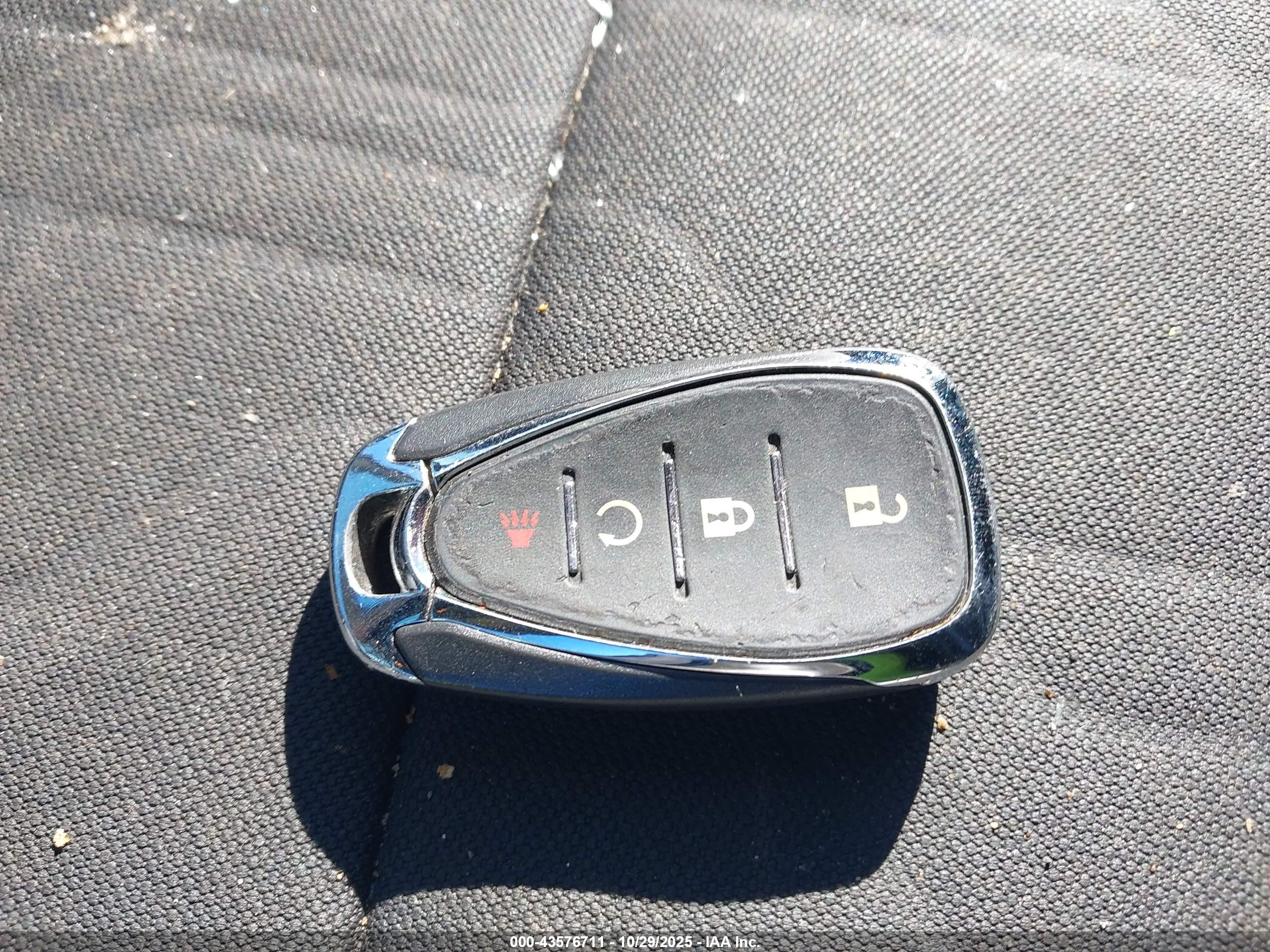 CHEVROLET TRAX image 11