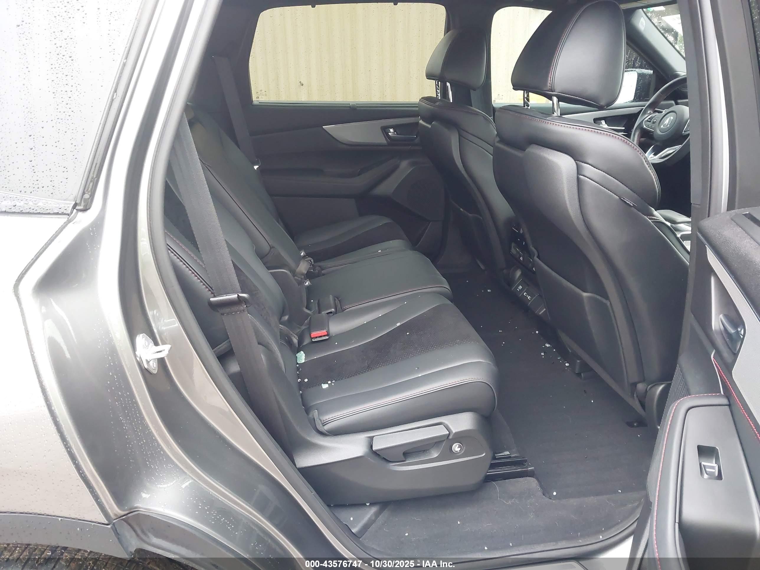 ACURA MDX image 8
