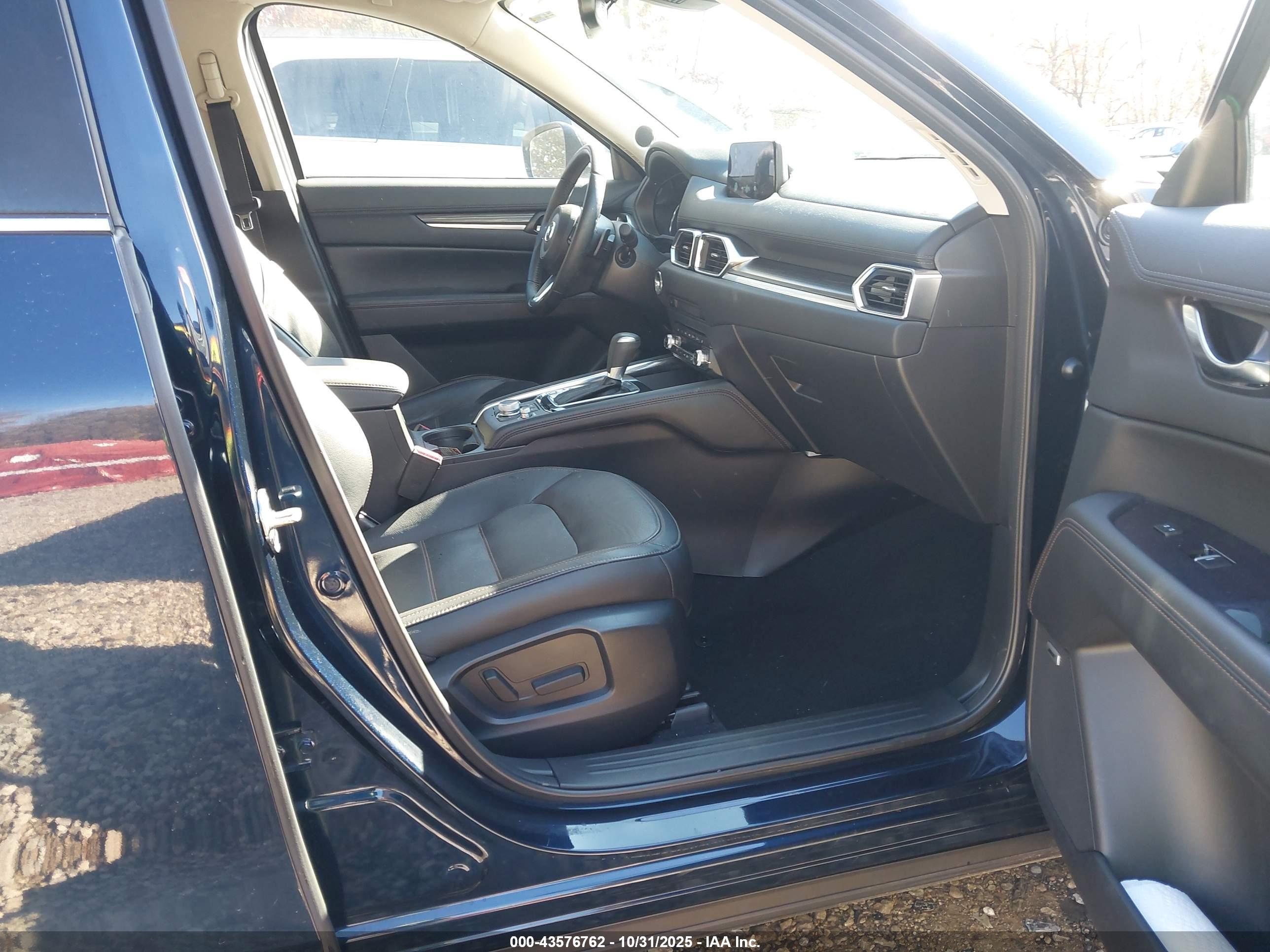MAZDA CX-5 image 5