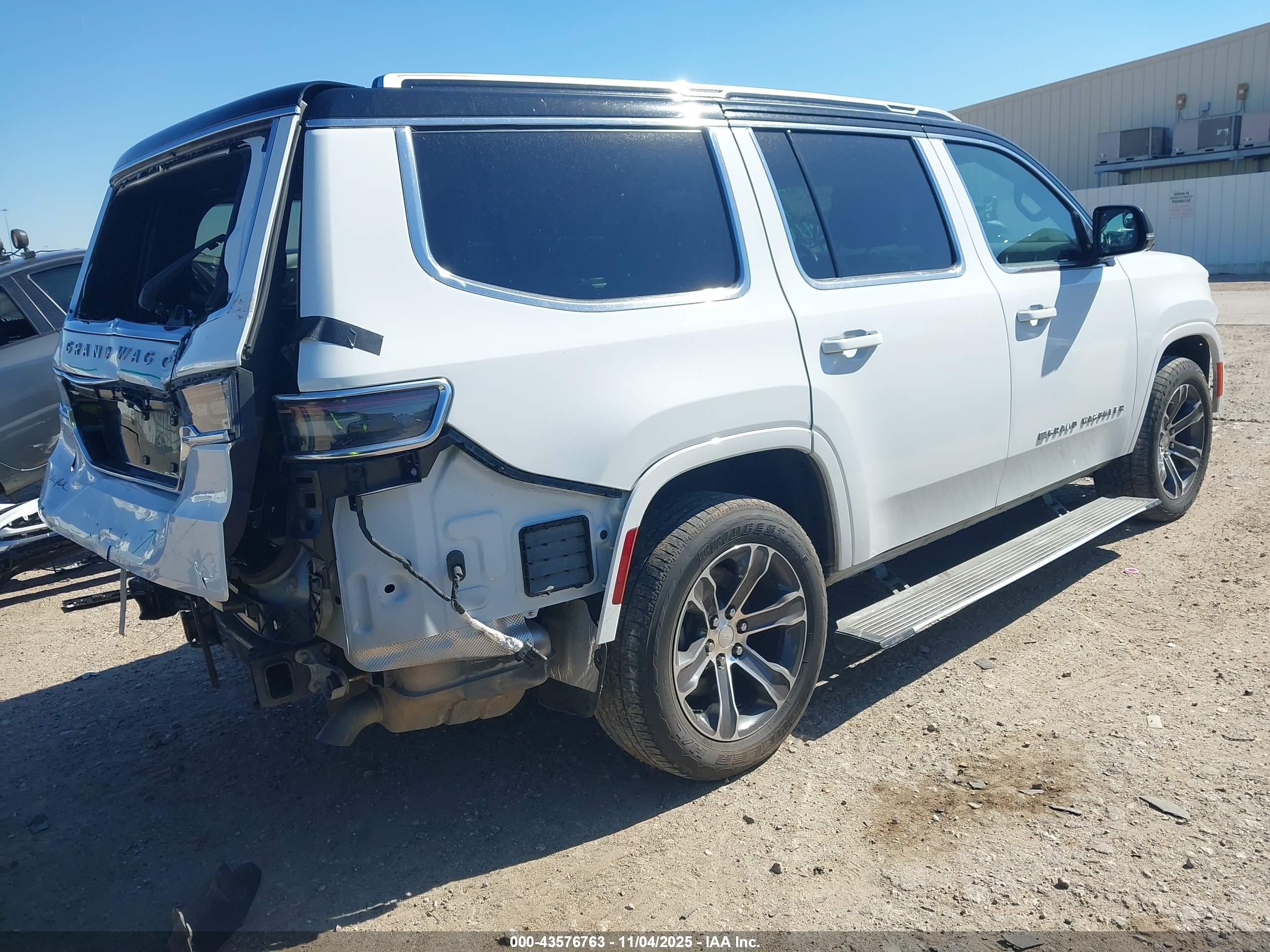 JEEP GRAND image 4