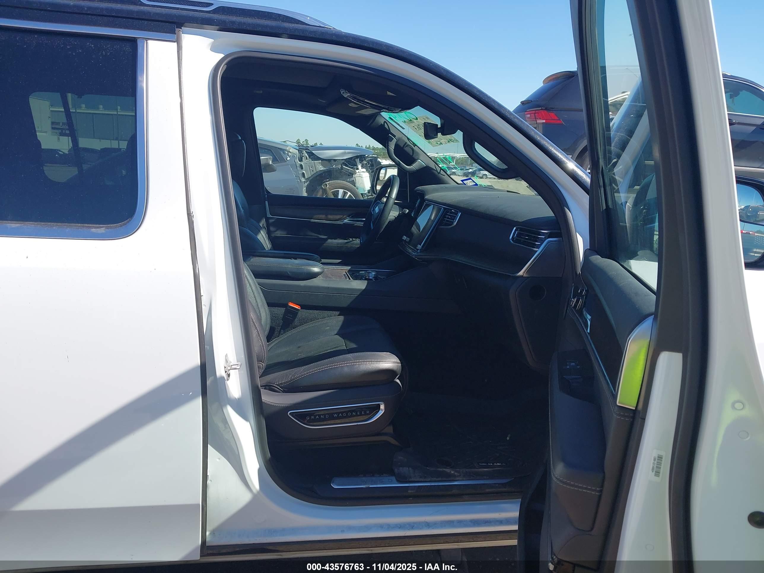 JEEP GRAND image 5