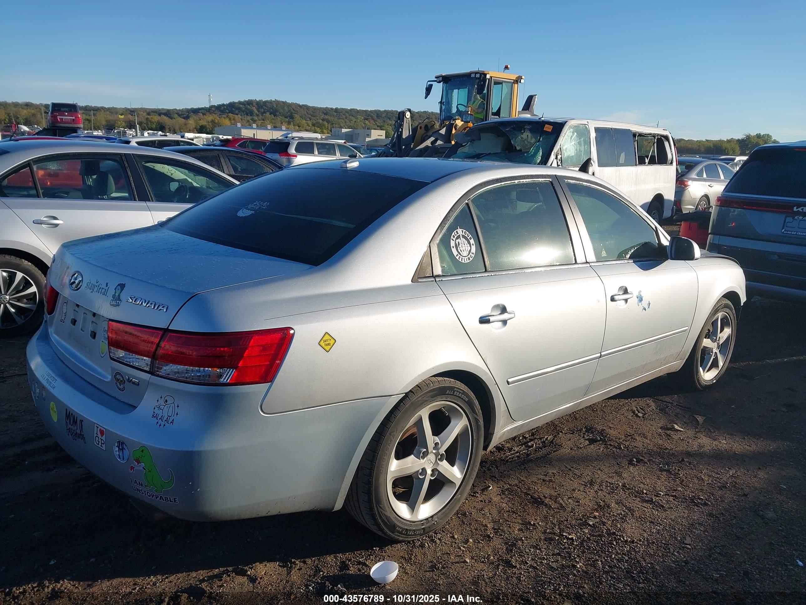 HYUNDAI SONATA image 4