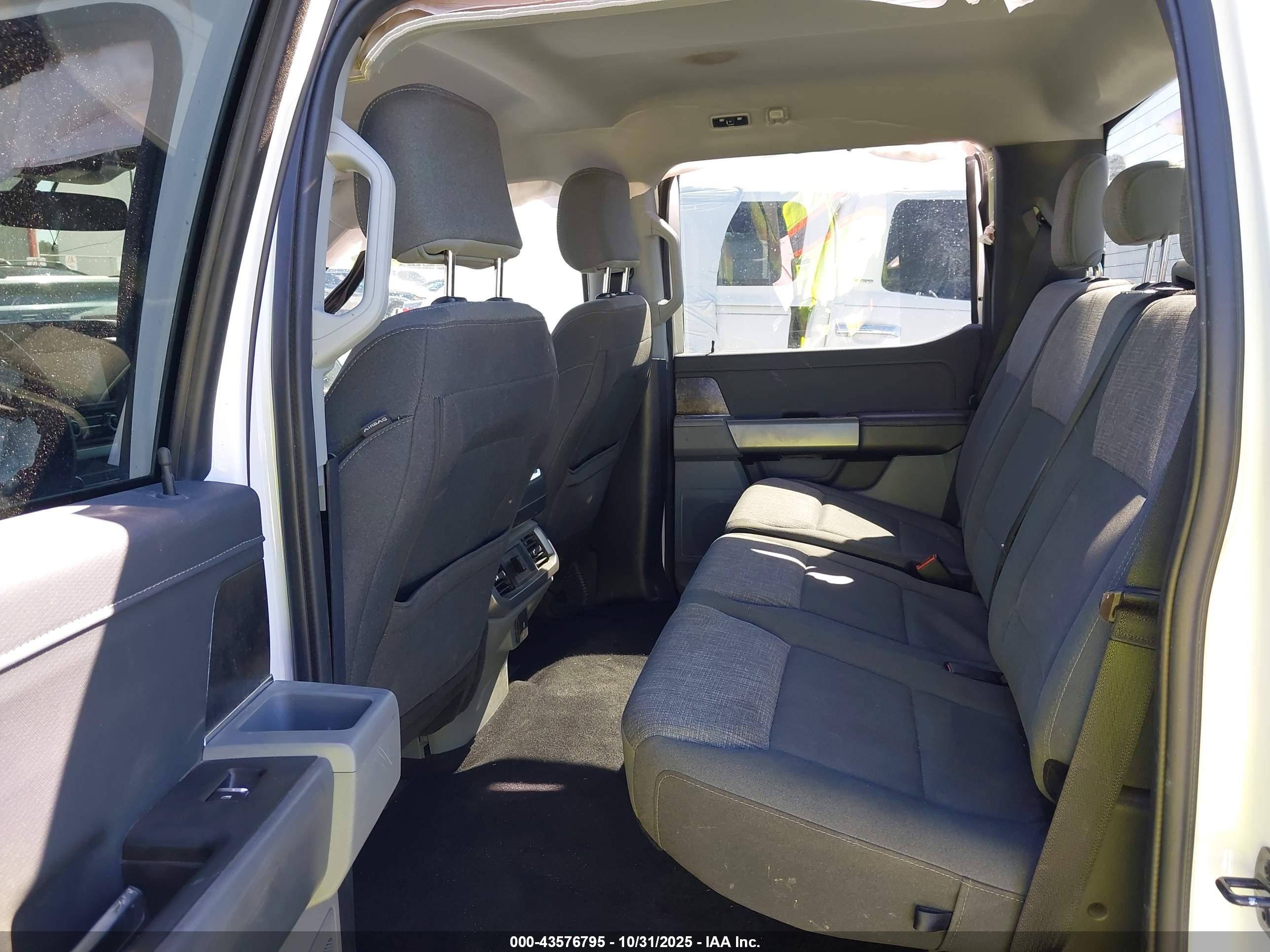 FORD F-150 image 8