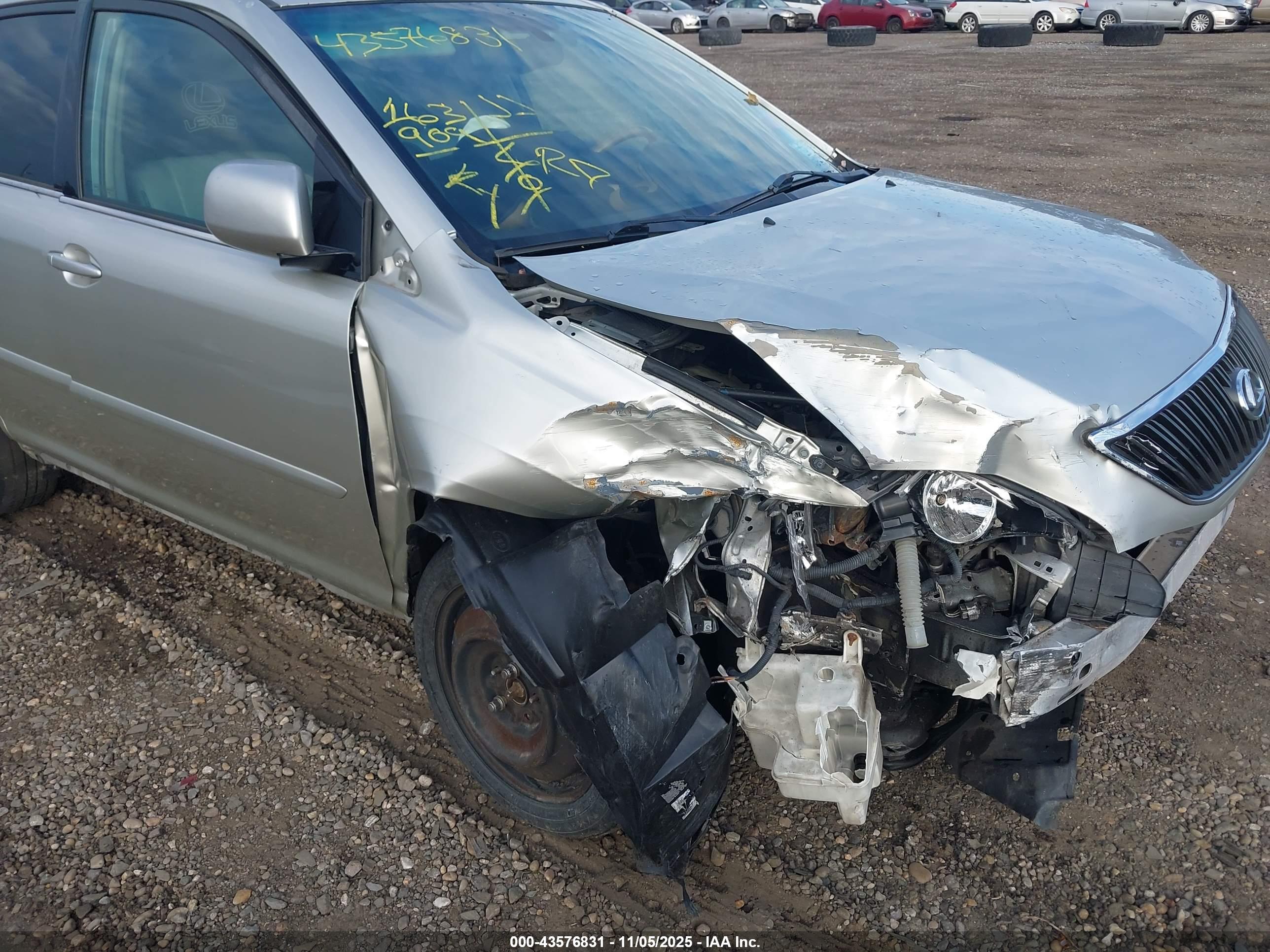 LEXUS RX image 6