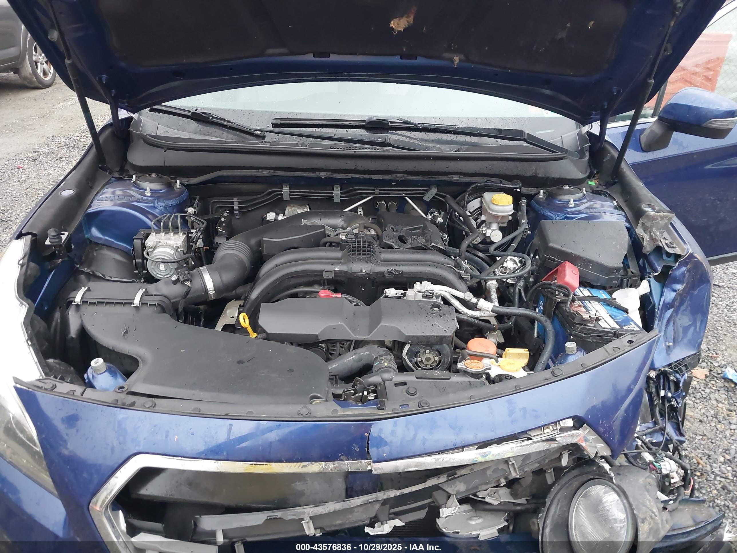 SUBARU OUTBACK image 10
