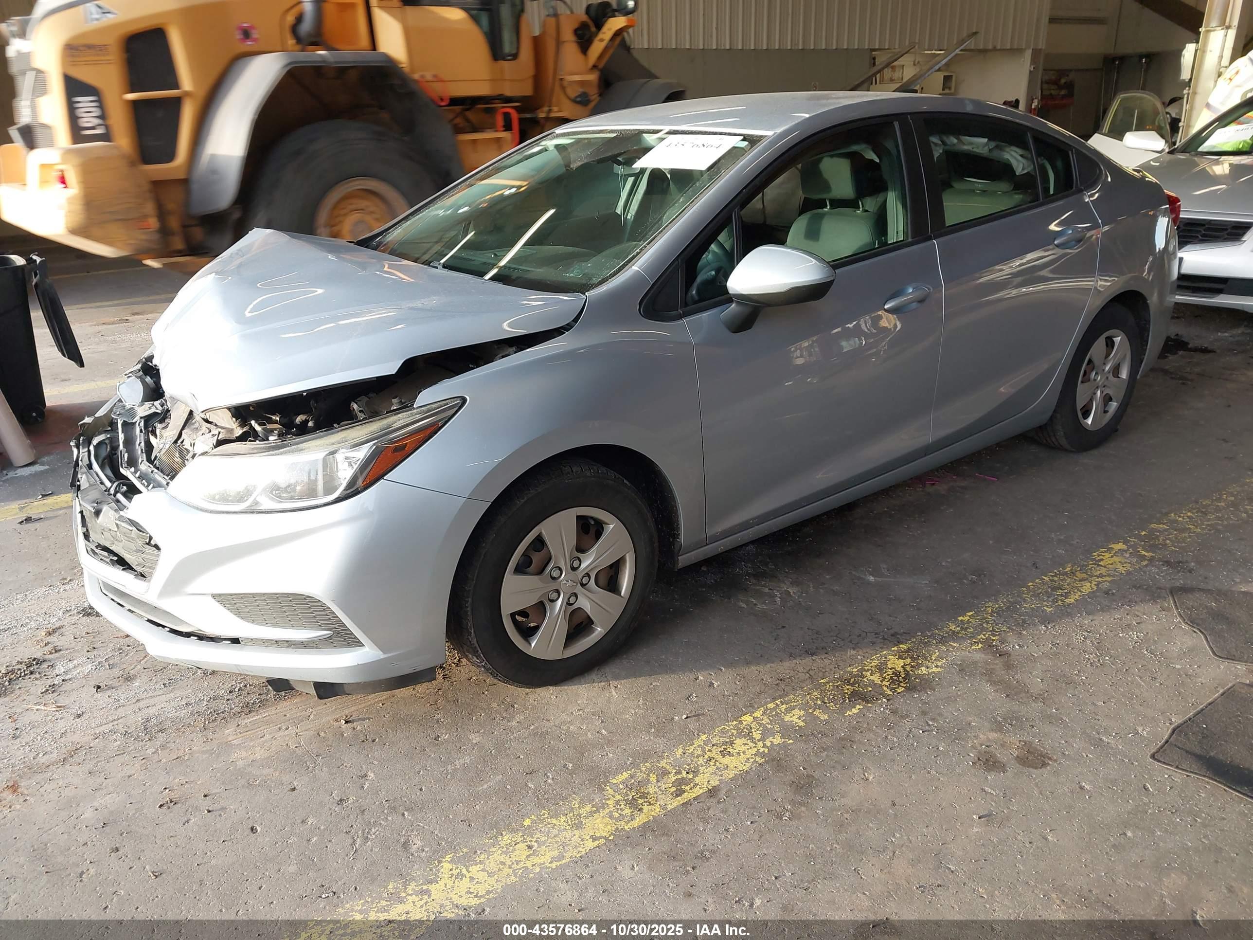 CHEVROLET CRUZE image 2