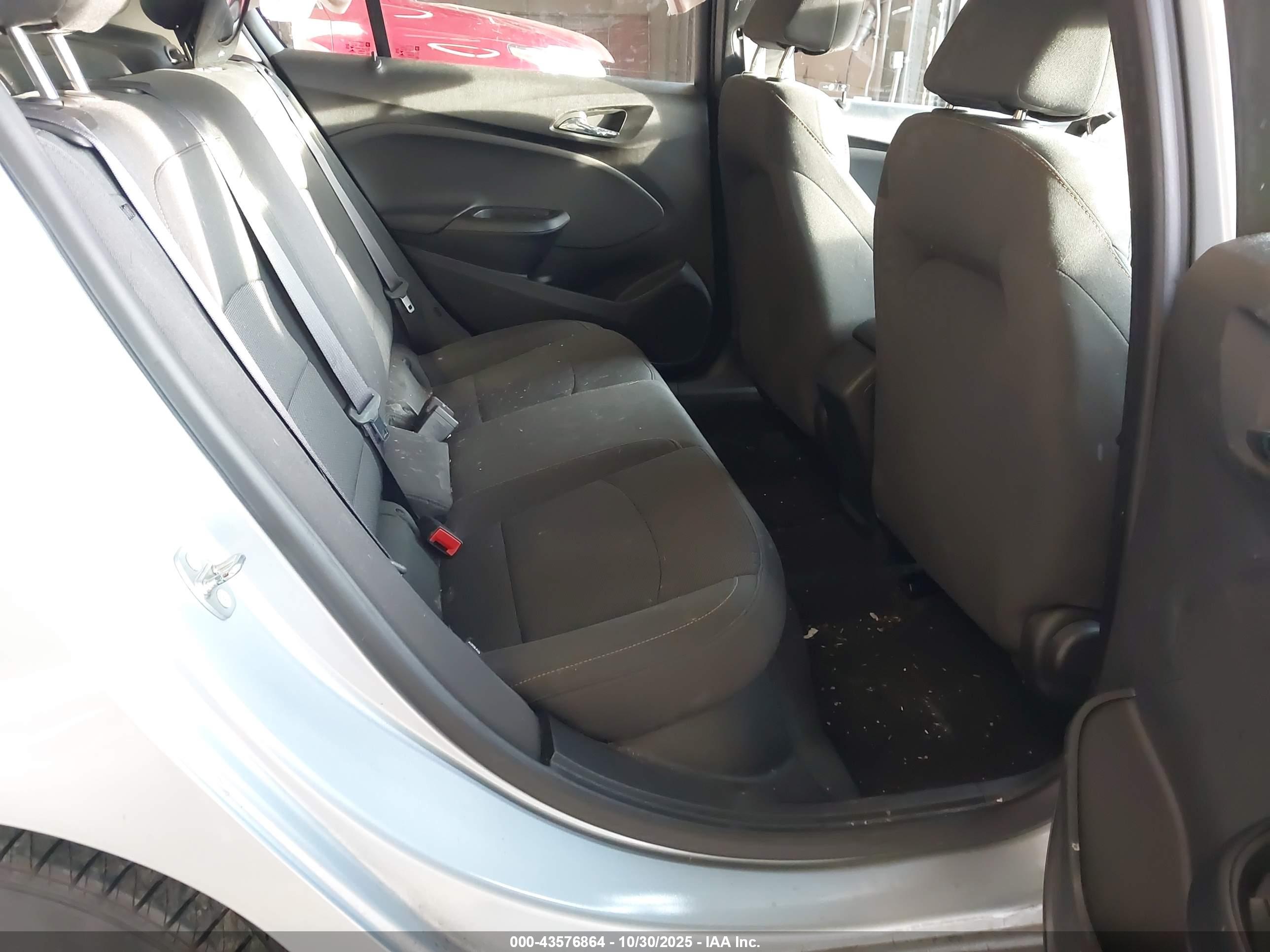 CHEVROLET CRUZE image 8