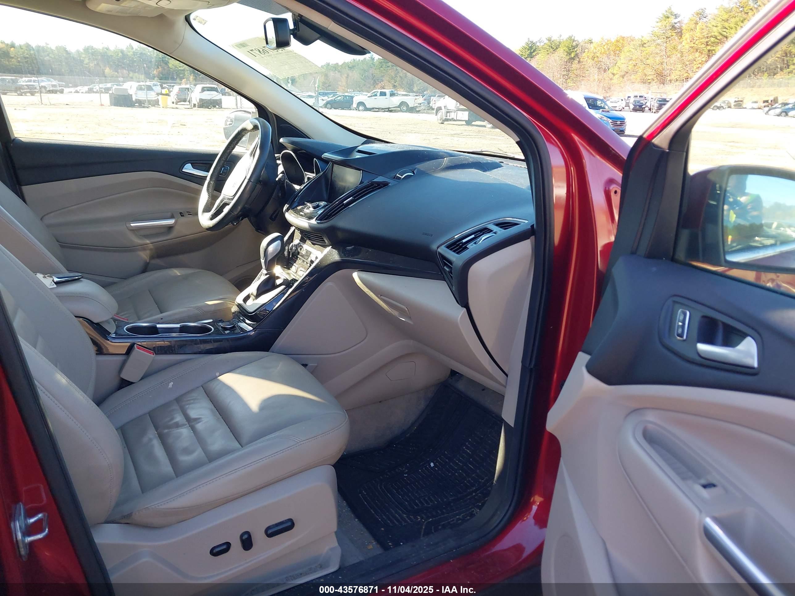FORD ESCAPE image 5