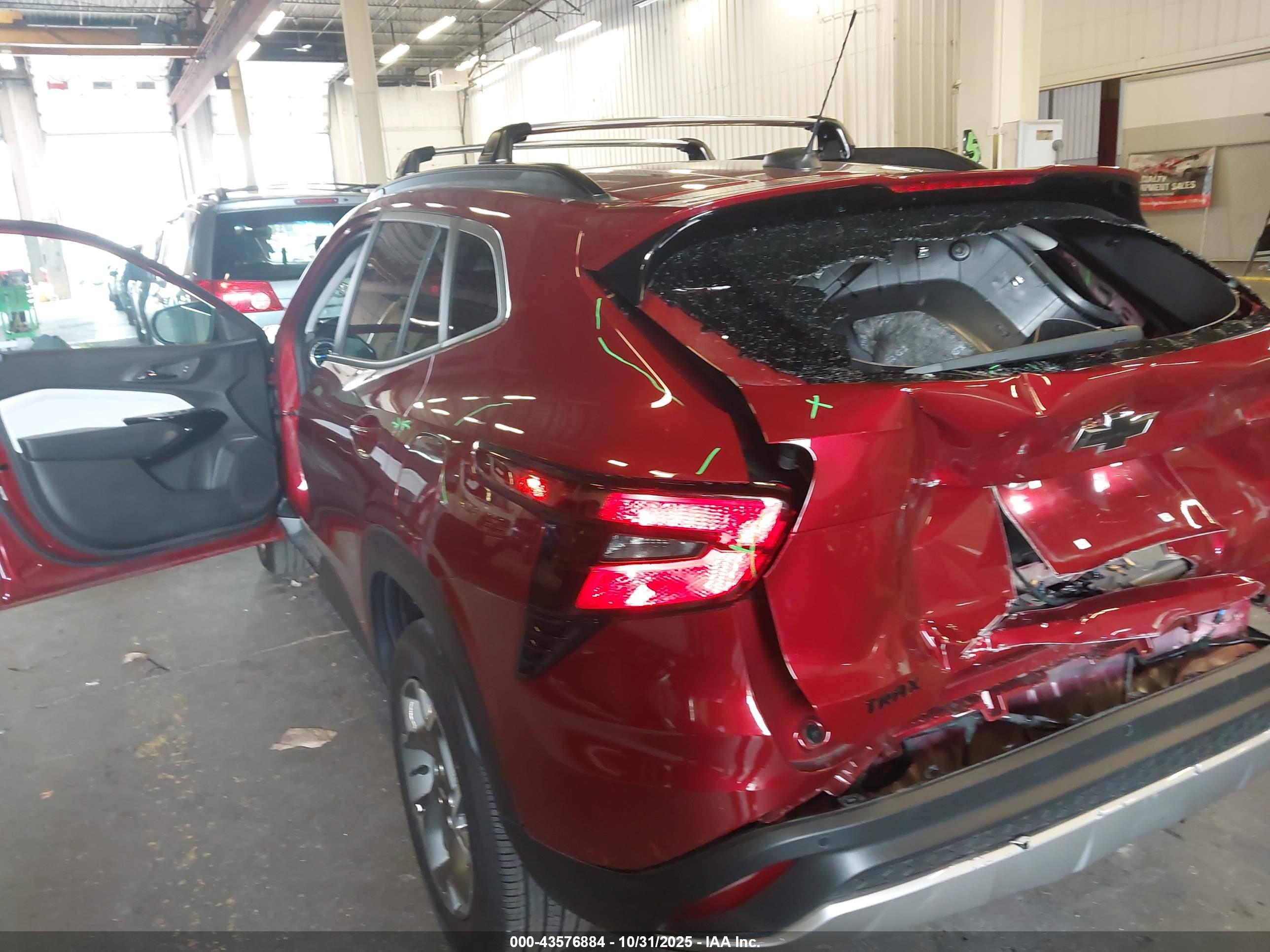 CHEVROLET TRAX image 6