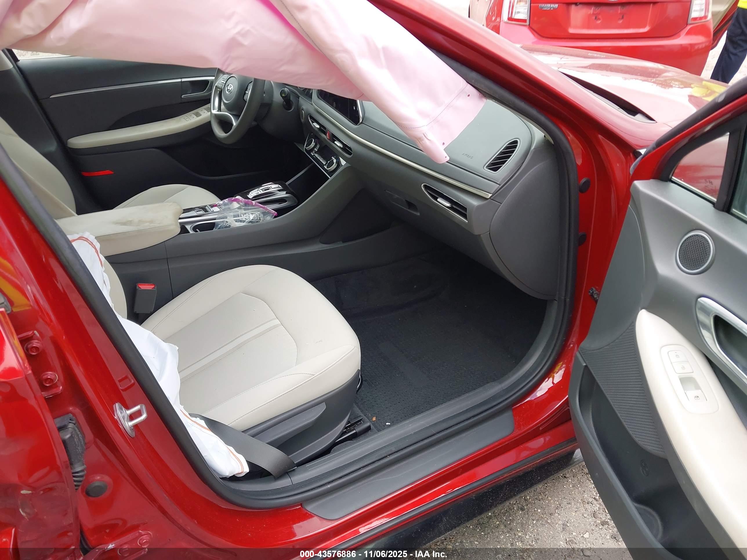 HYUNDAI SONATA image 5