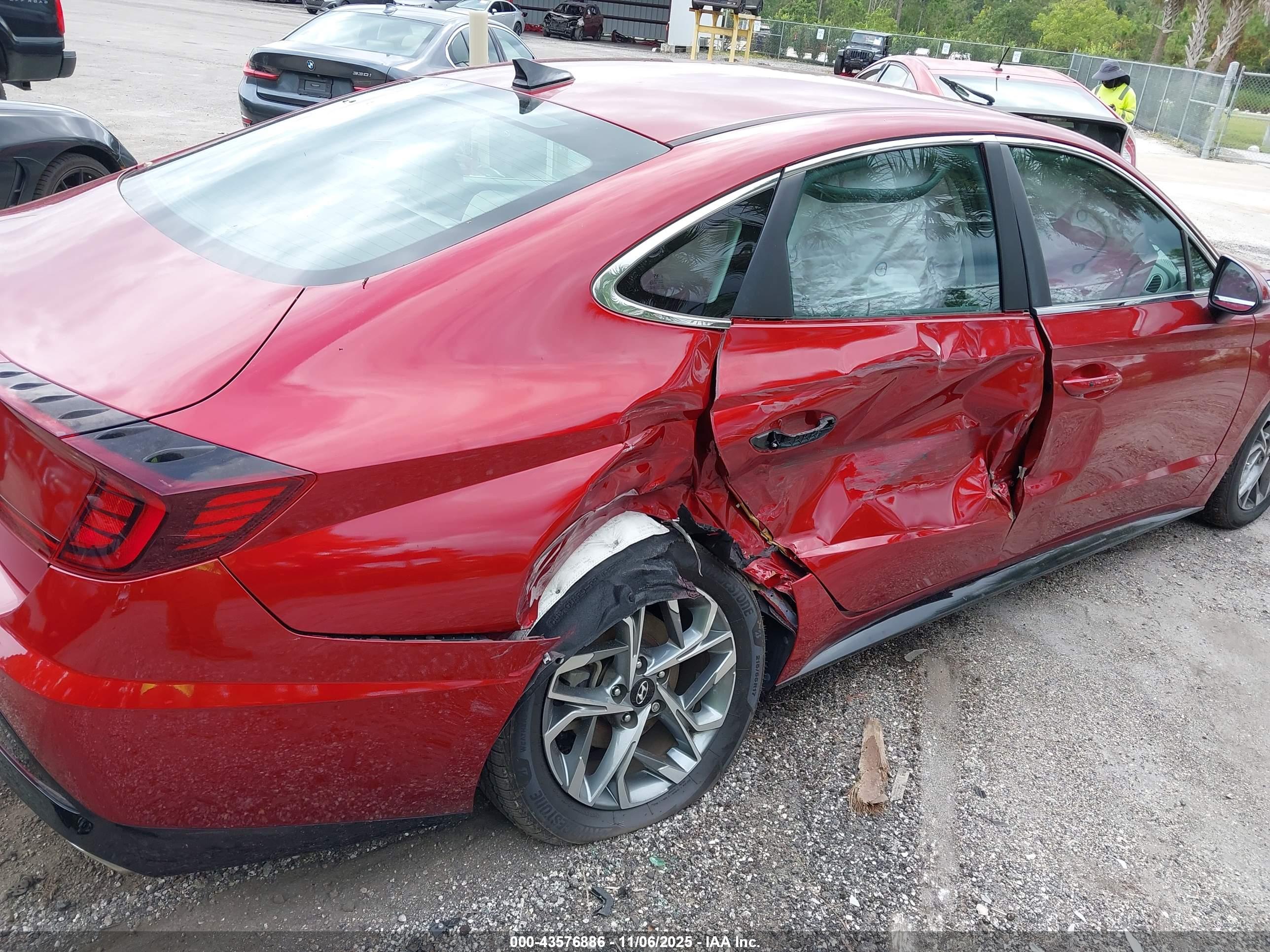 HYUNDAI SONATA image 6