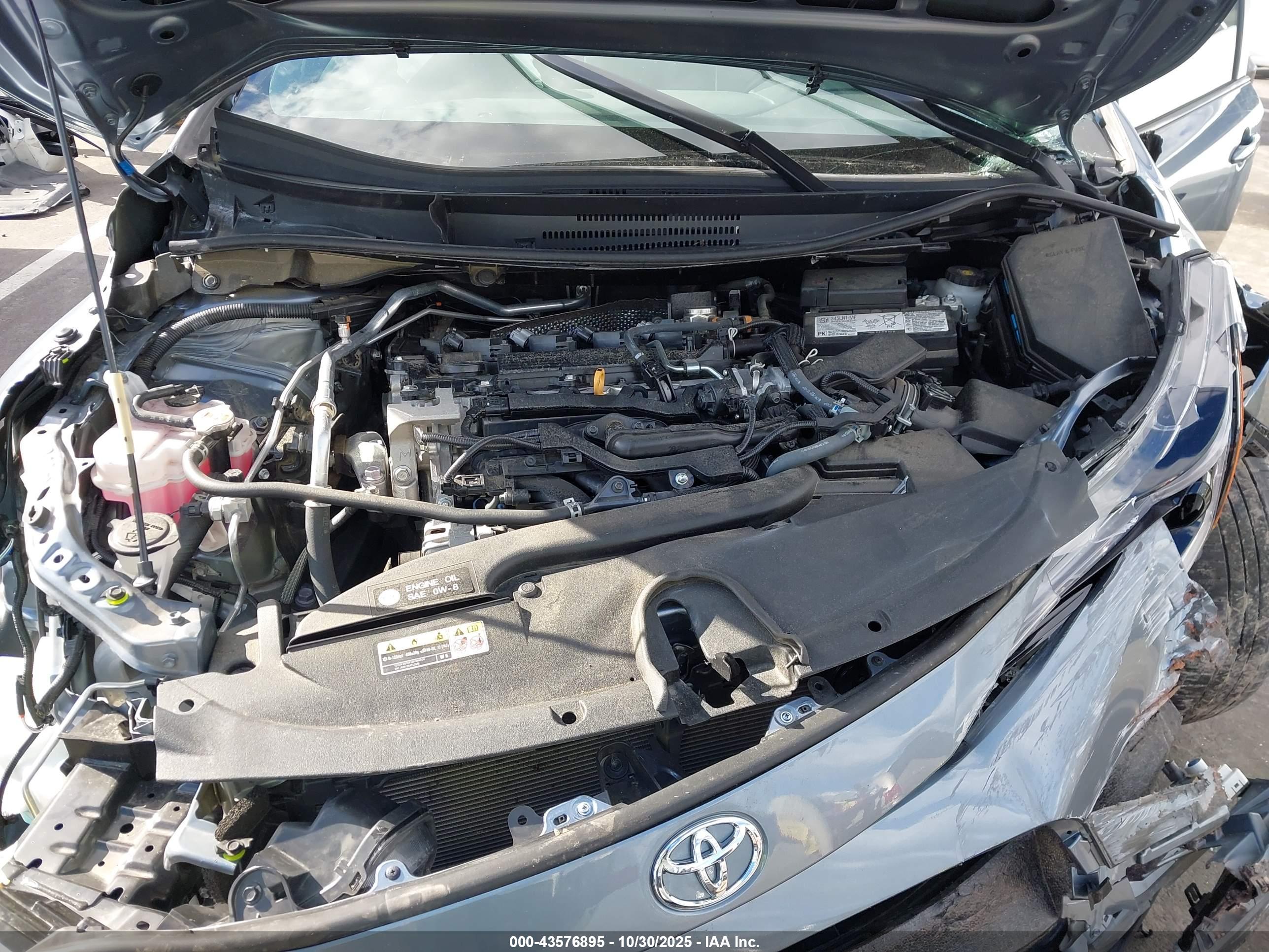 TOYOTA COROLLA image 10