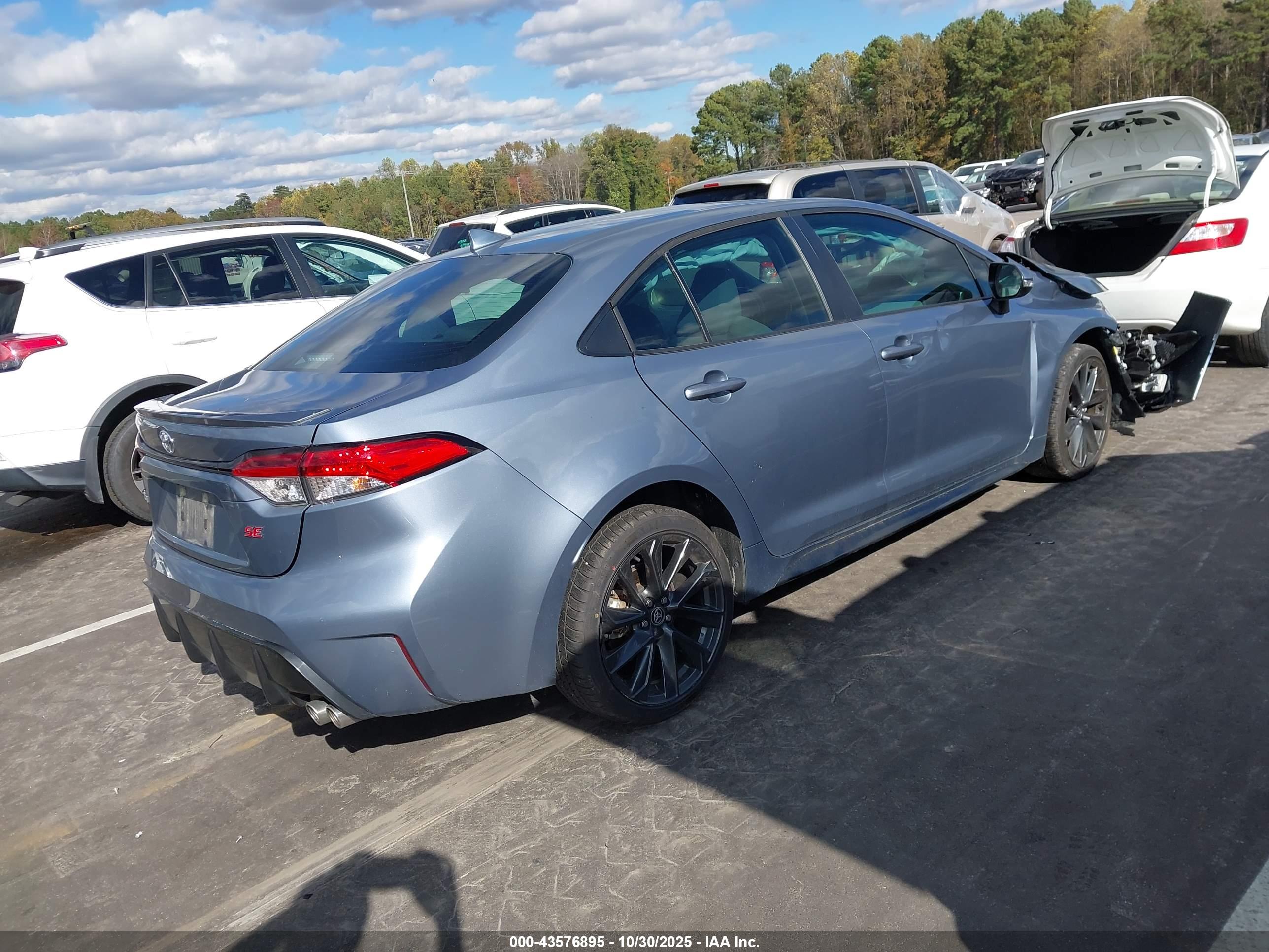 TOYOTA COROLLA image 4