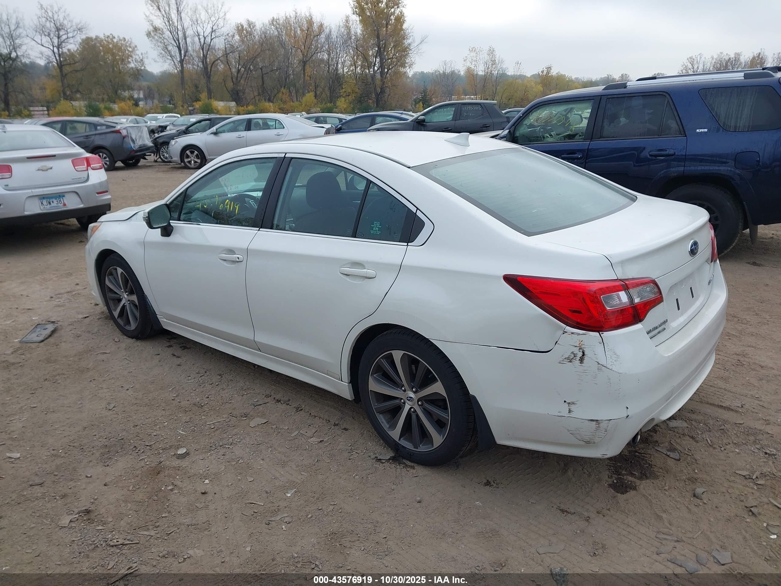 SUBARU LEGACY image 3