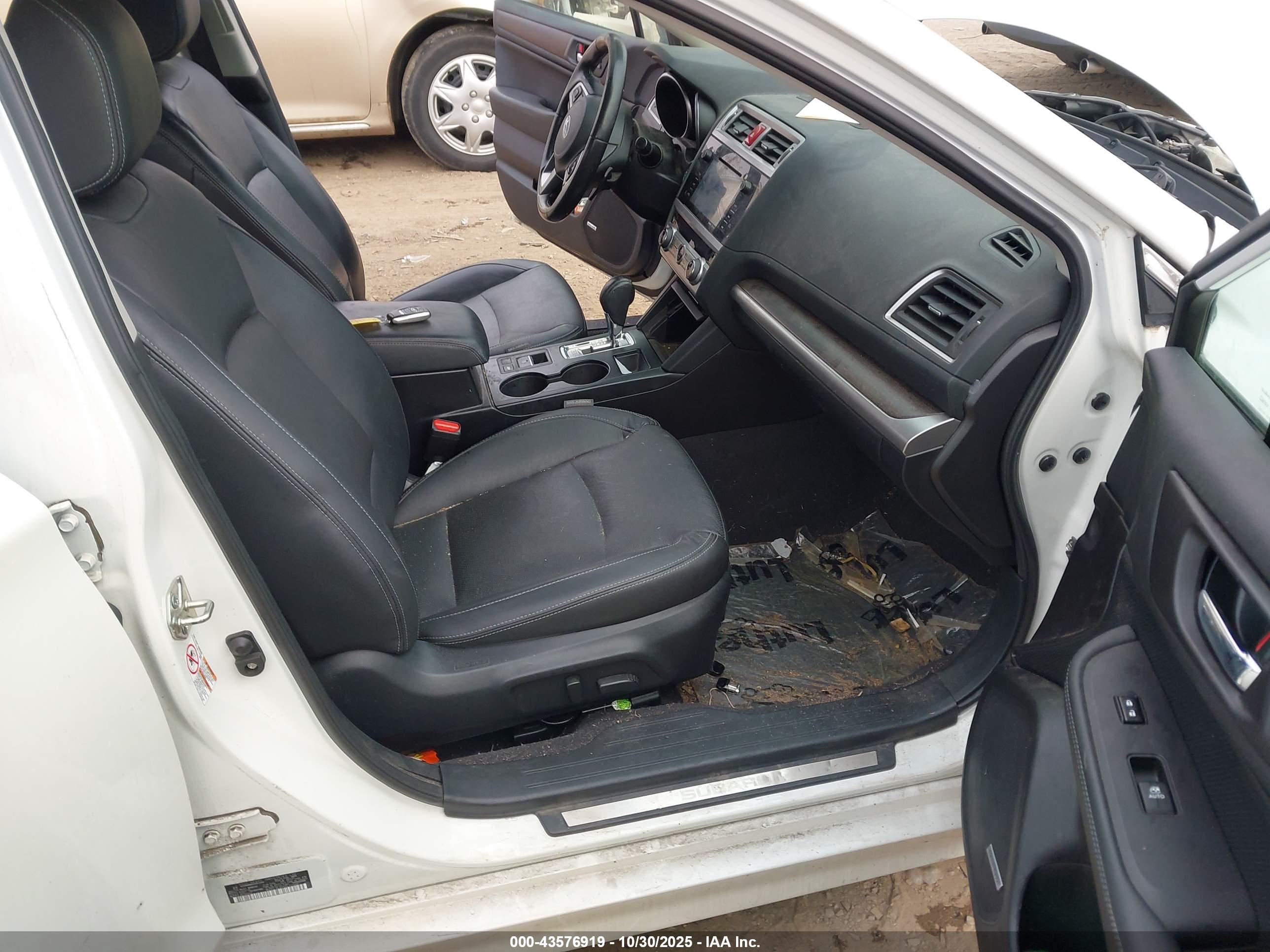 SUBARU LEGACY image 5